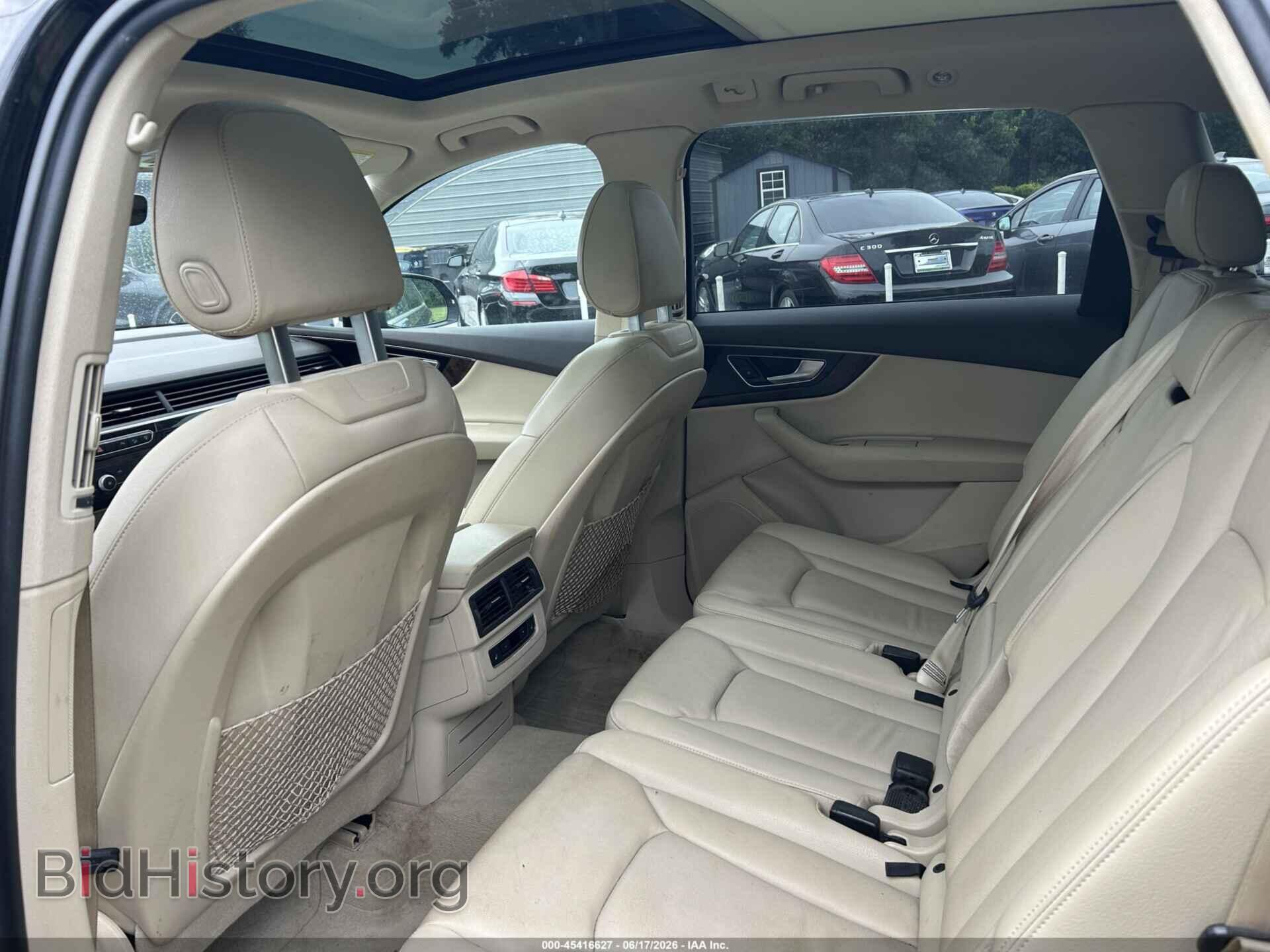 2017 AUDI Q7 - VIN: WA1LAAF78HD043696 - Фото 8