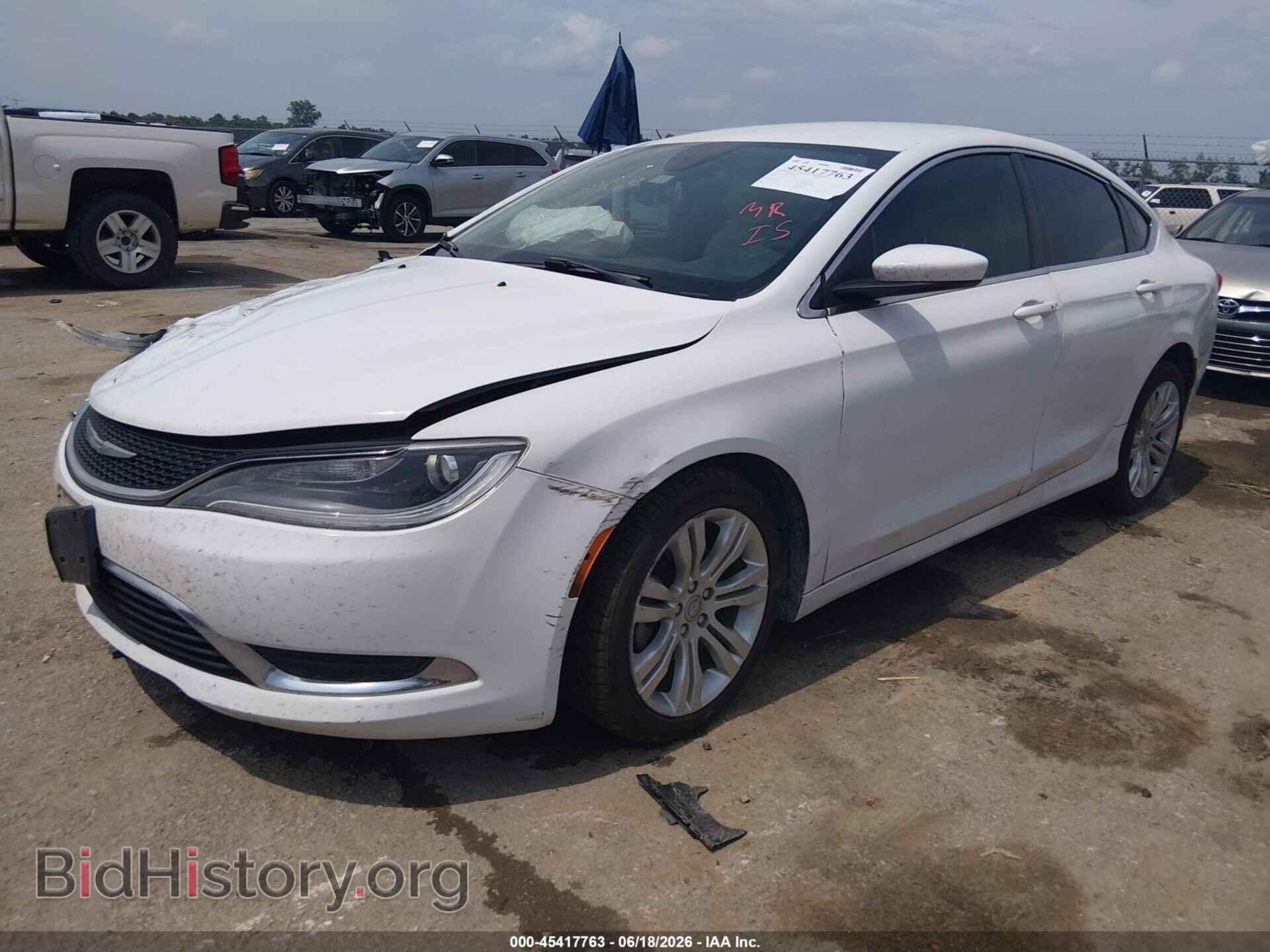 2015 CHRYSLER 200 - VIN: 1C3CCCAB1FN557795 - Фото 2