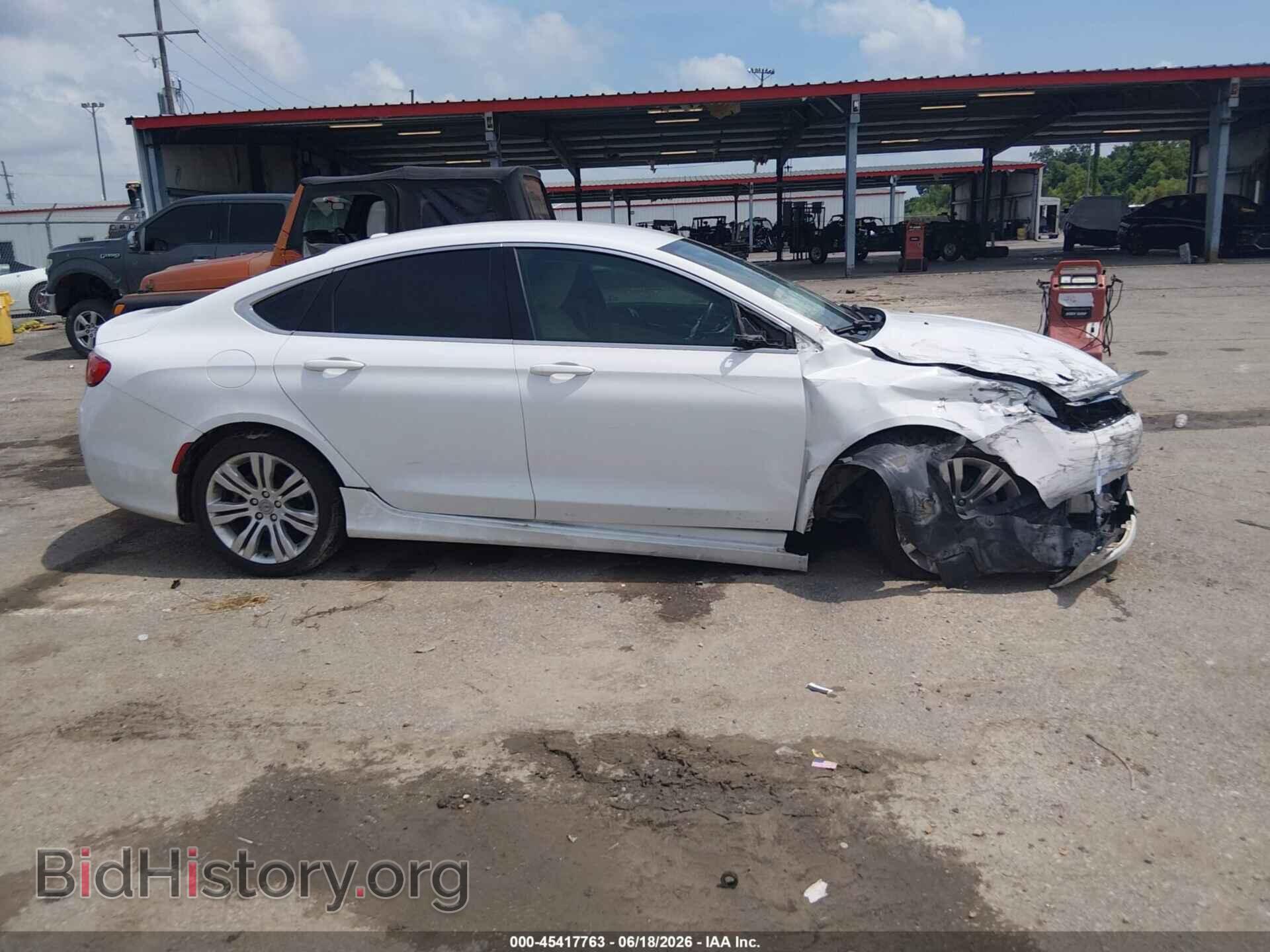 2015 CHRYSLER 200 - VIN: 1C3CCCAB1FN557795 - Фото 13