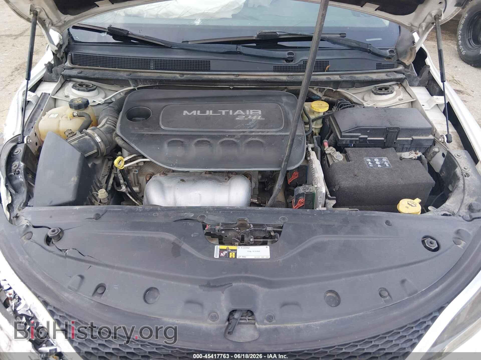 2015 CHRYSLER 200 - VIN: 1C3CCCAB1FN557795 - Фото 10