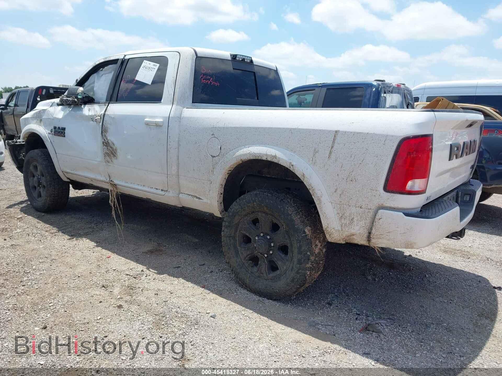 2017 RAM 2500 - VIN: 3C6UR5DL0HG663575 - Photo 3