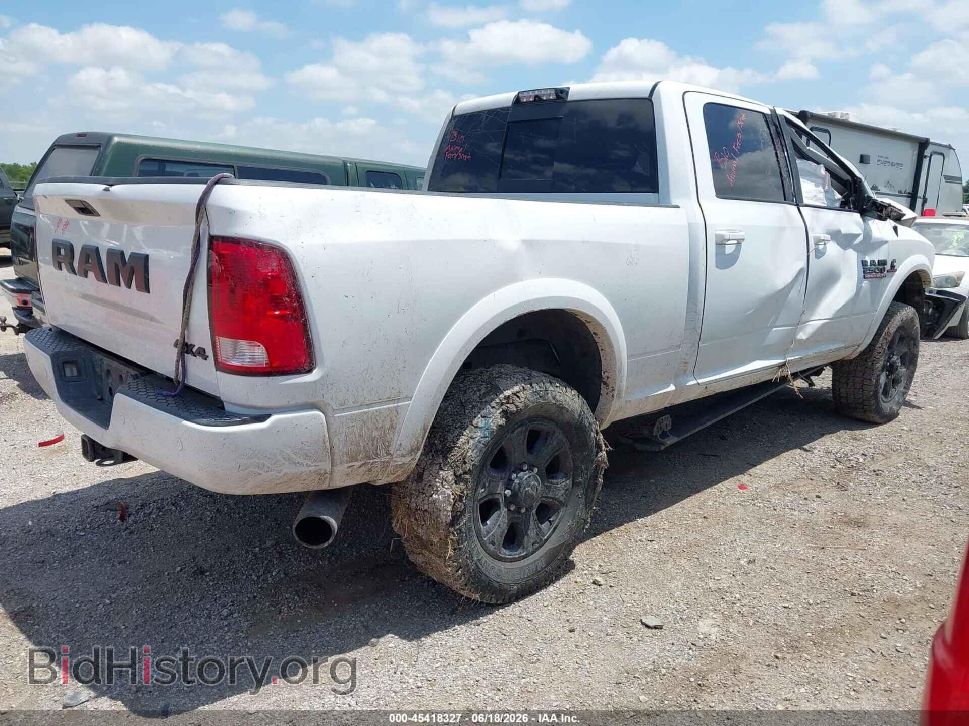 2017 RAM 2500 - VIN: 3C6UR5DL0HG663575 - Photo 4