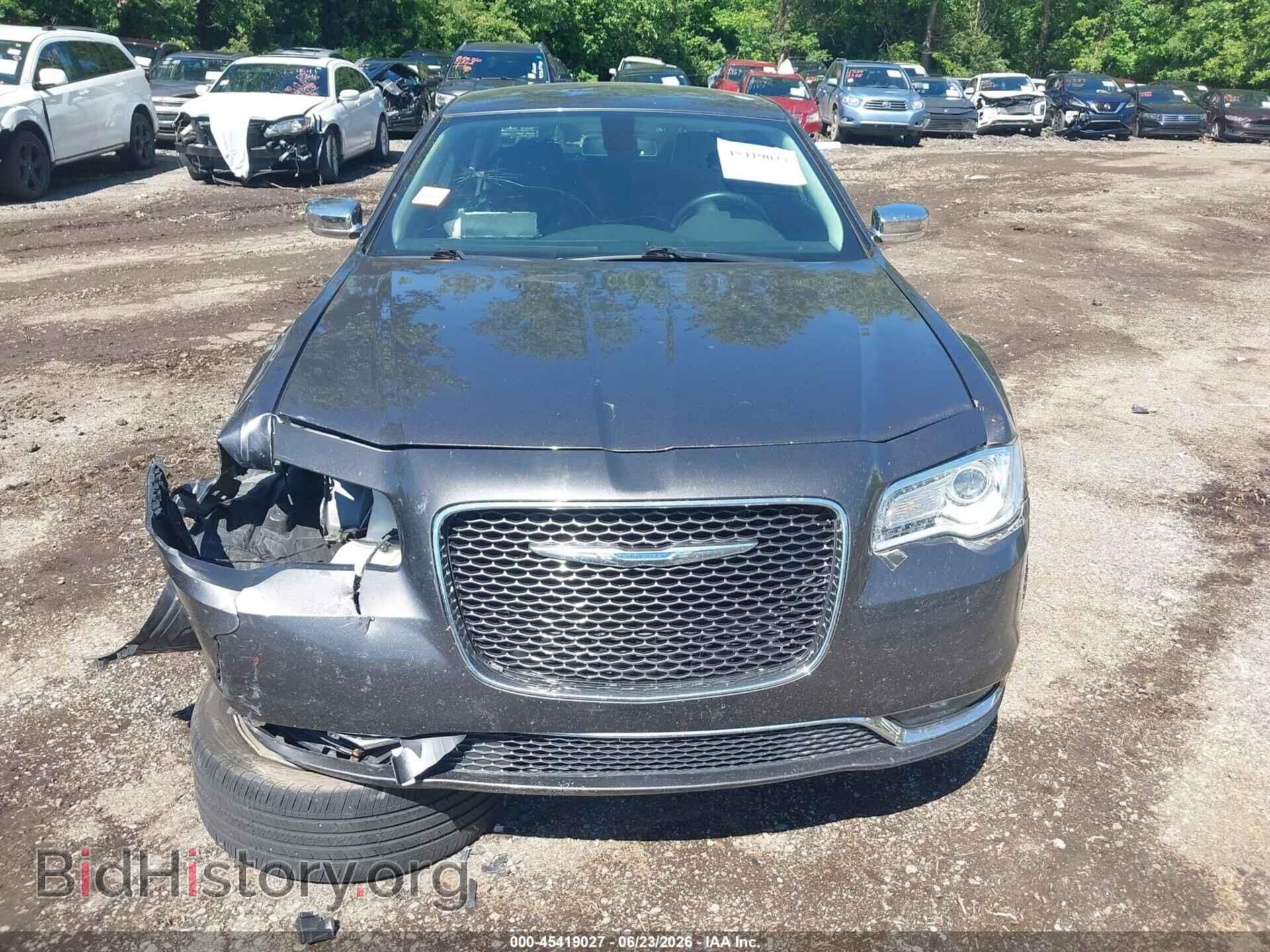 2018 CHRYSLER 300 - VIN: 2C3CCAEG9JH193735 - Фото 11