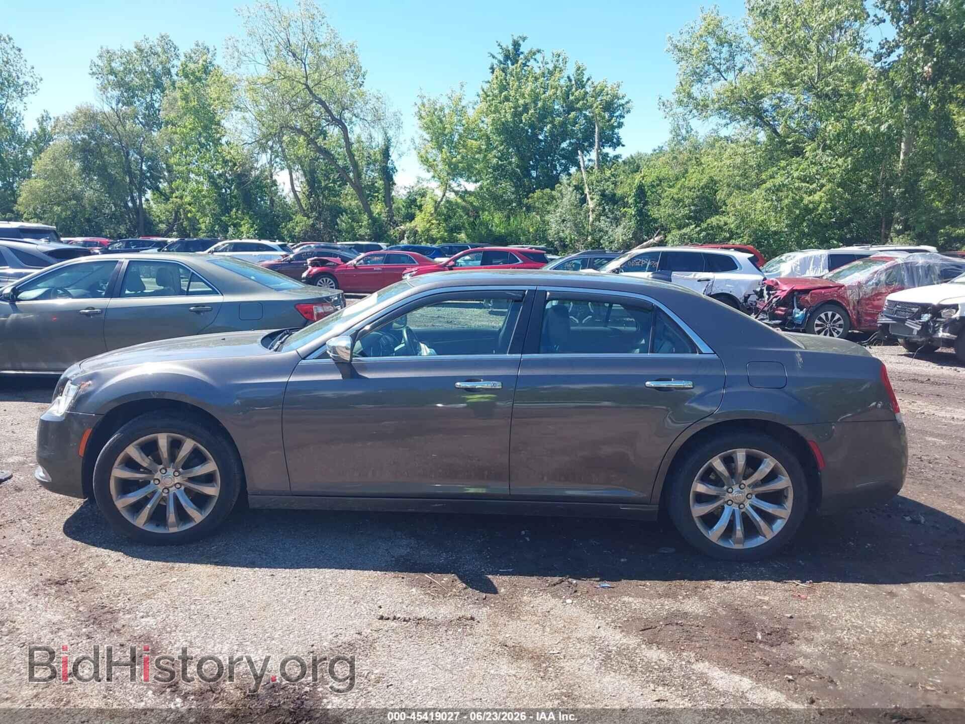 2018 CHRYSLER 300 - VIN: 2C3CCAEG9JH193735 - Фото 13