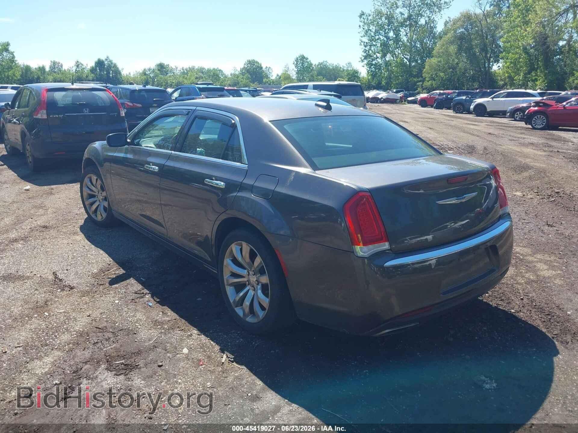 2018 CHRYSLER 300 - VIN: 2C3CCAEG9JH193735 - Фото 3