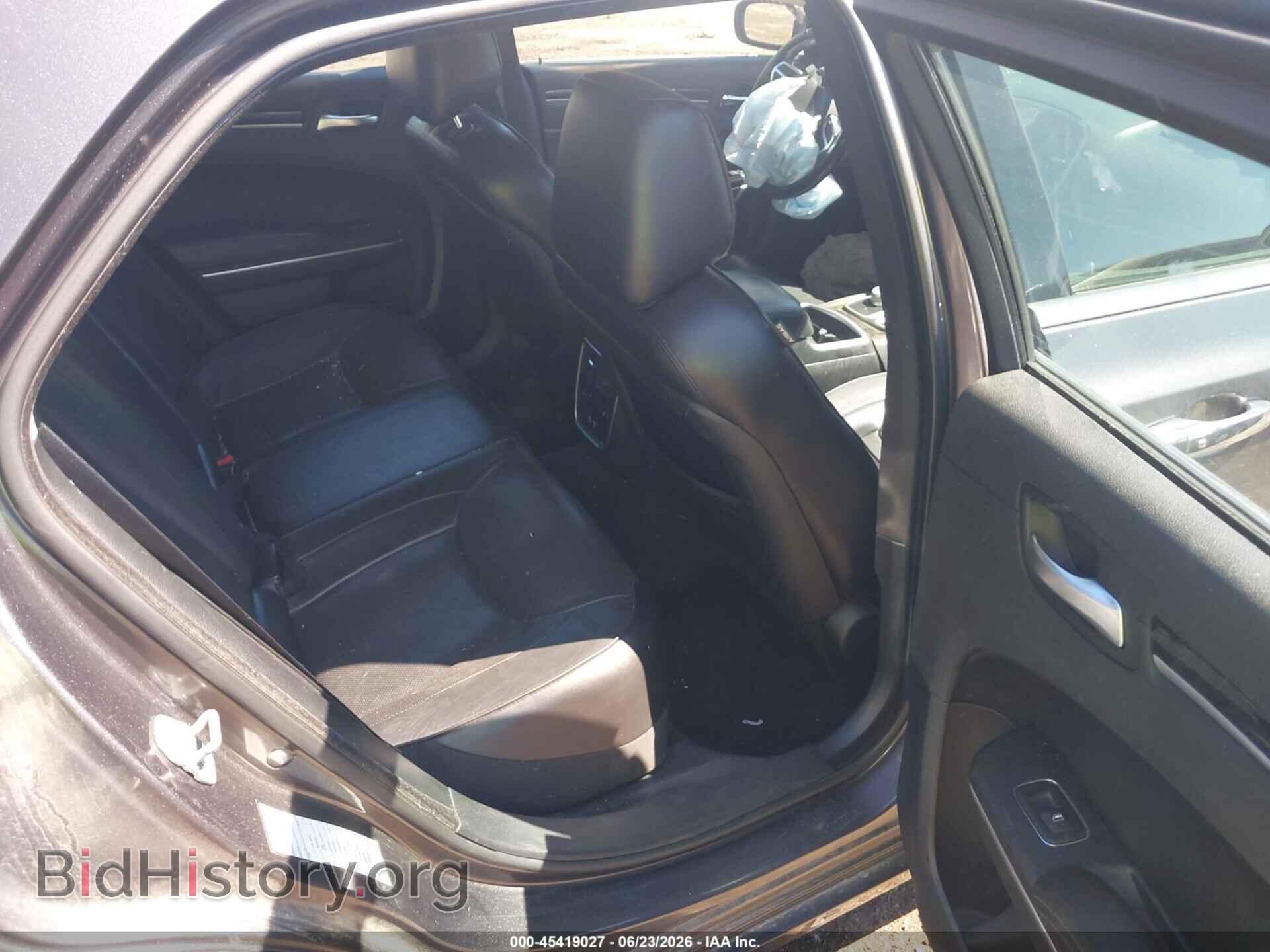 2018 CHRYSLER 300 - VIN: 2C3CCAEG9JH193735 - Фото 8