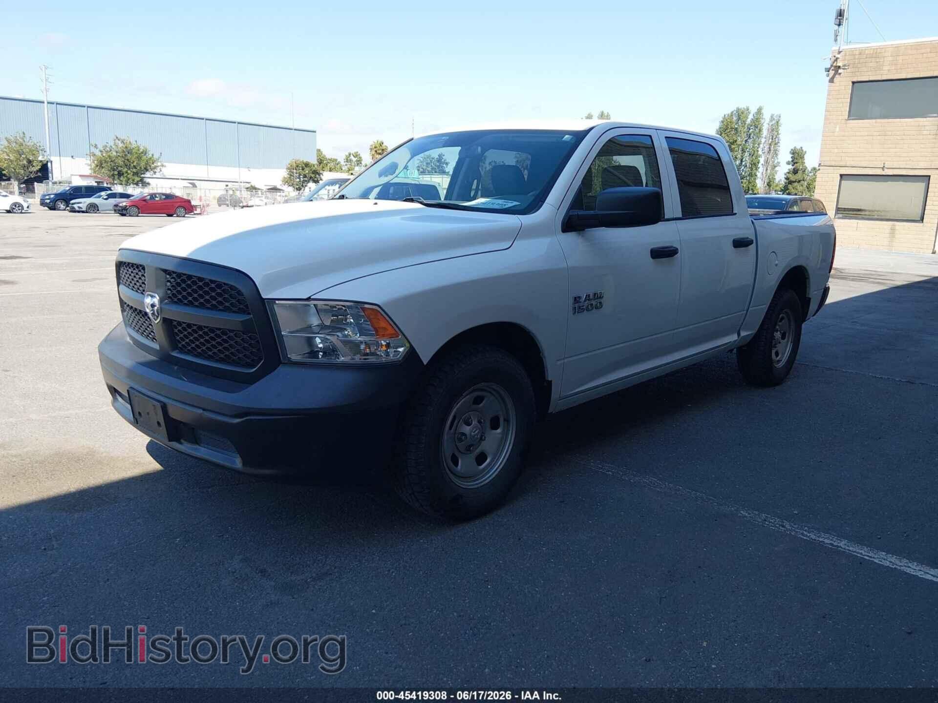 2018 RAM 1500 - VIN: 1C6RR6KG7JS303610 - Фото 2