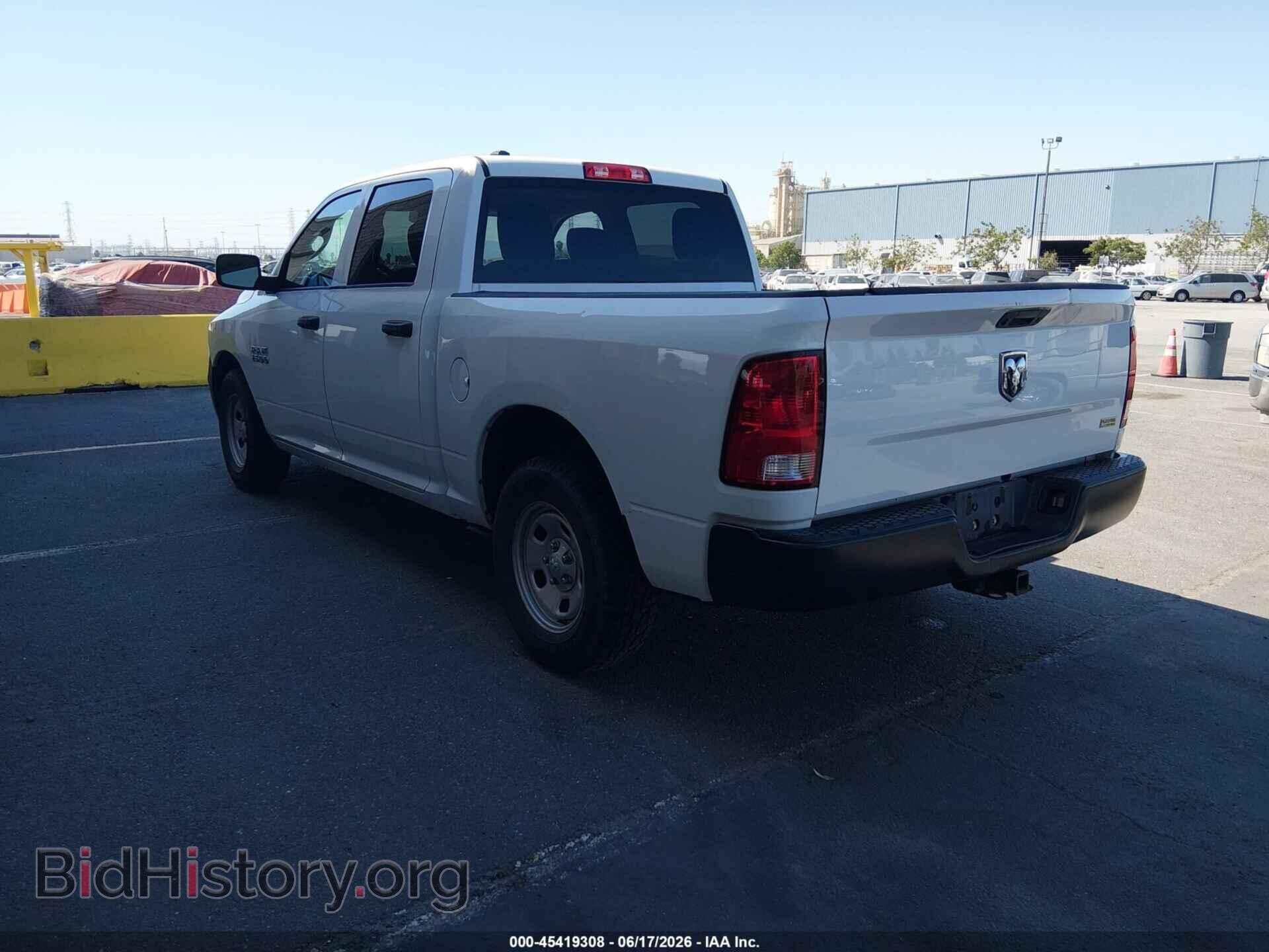 2018 RAM 1500 - VIN: 1C6RR6KG7JS303610 - Фото 3