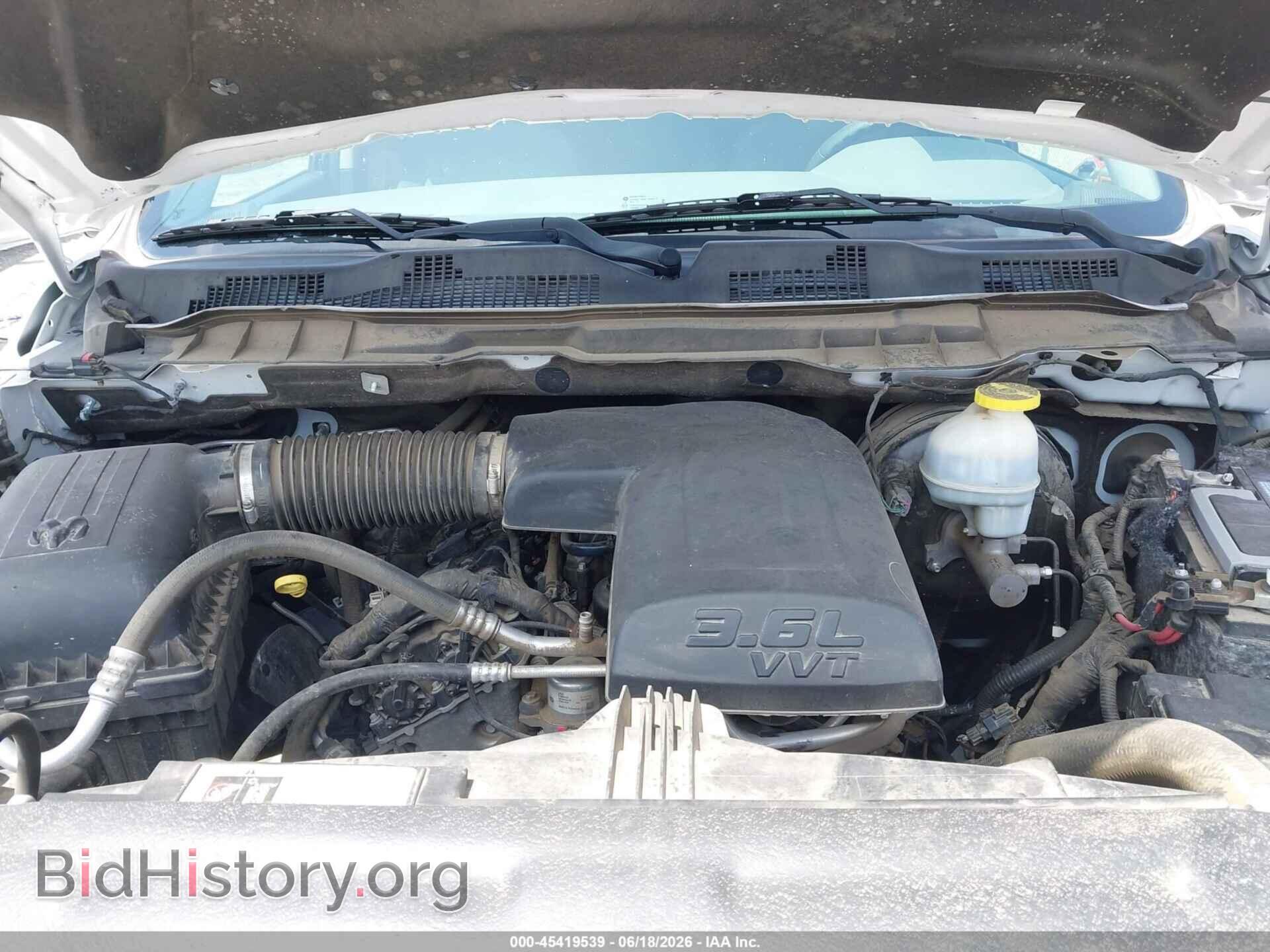 2017 RAM 1500 - VIN: 1C6RR6FG5HS764955 - Фото 10