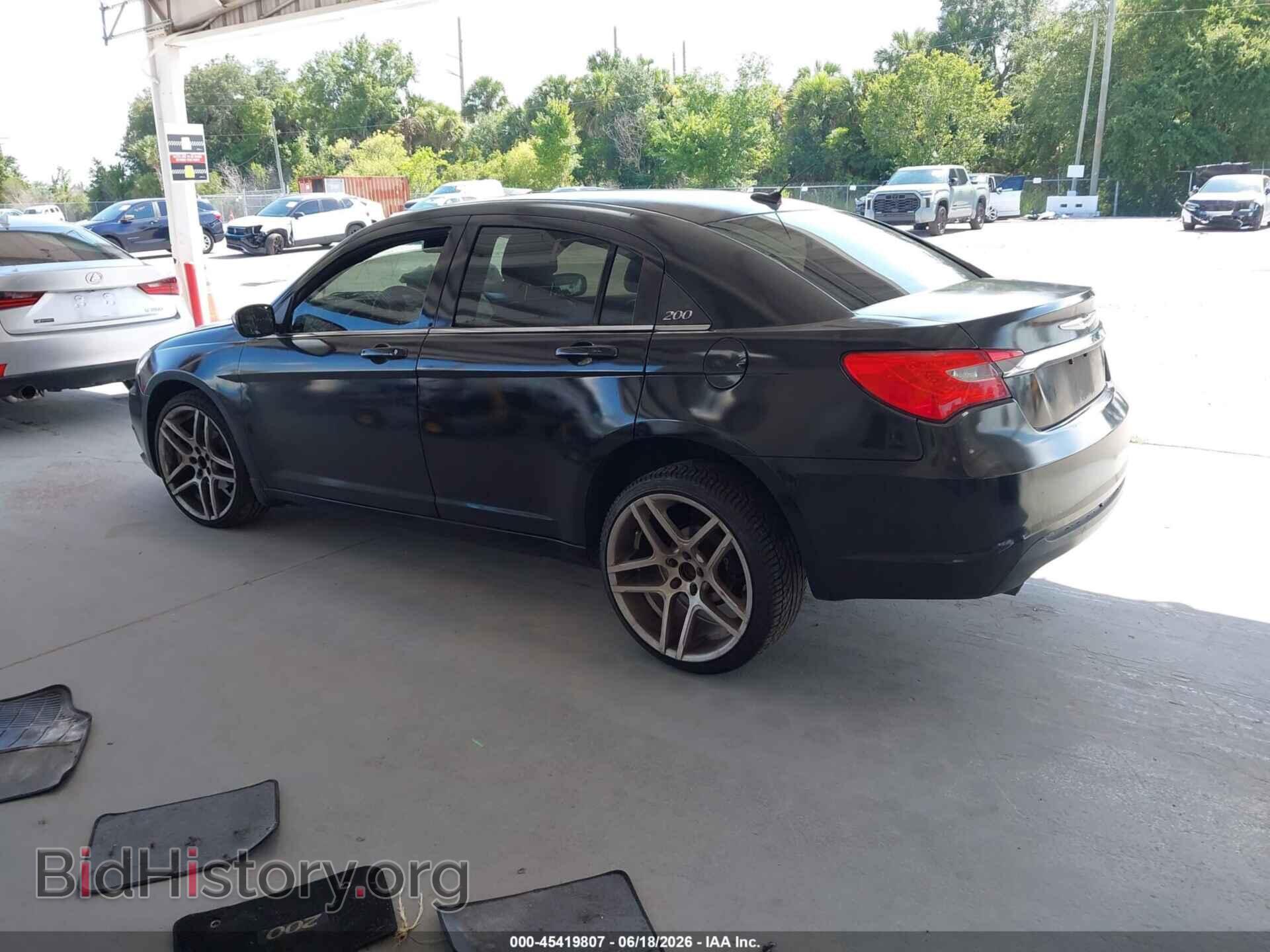 2012 CHRYSLER 200 - VIN: 1C3CCBHG7CN306223 - Photo 3