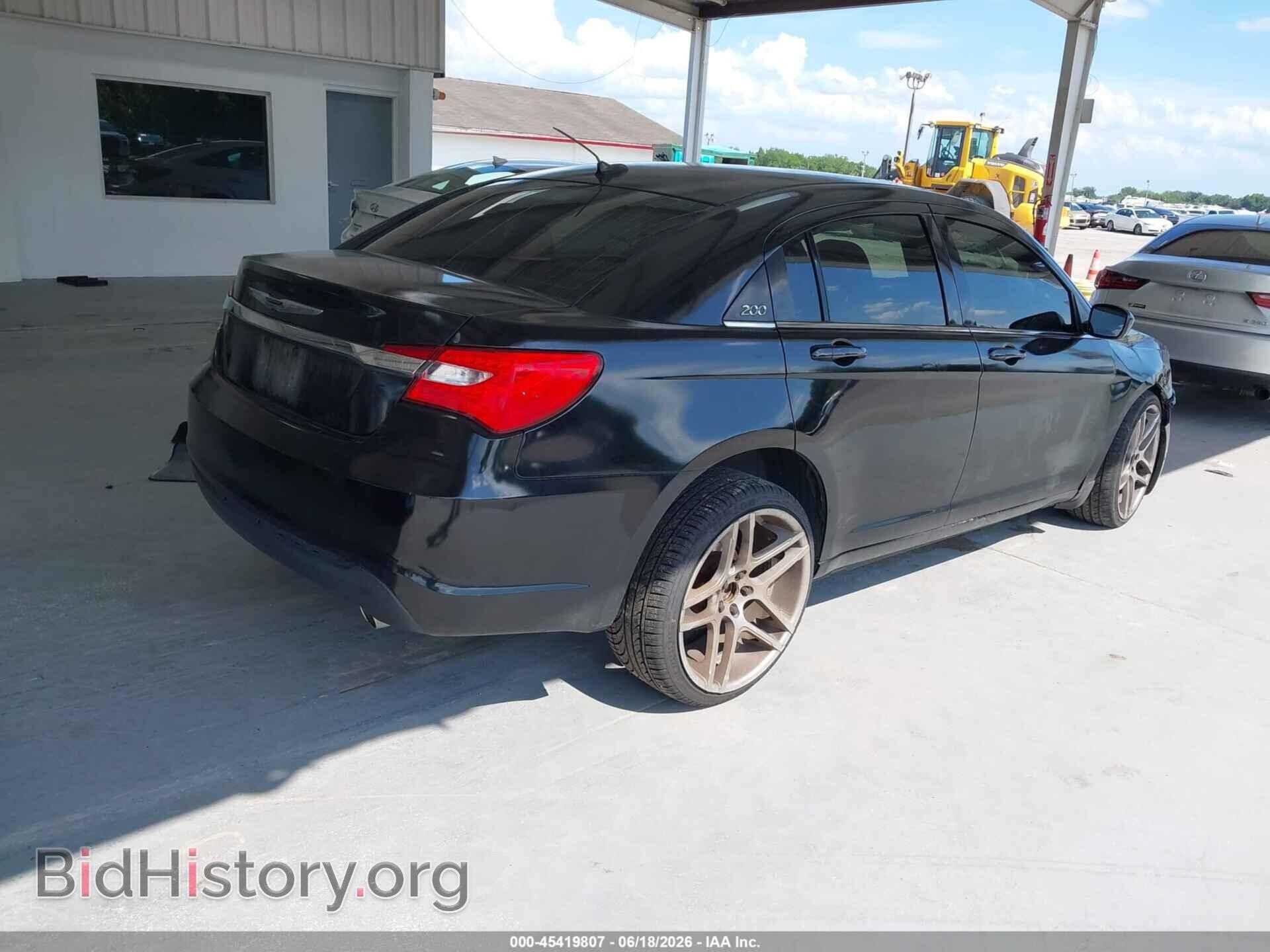 2012 CHRYSLER 200 - VIN: 1C3CCBHG7CN306223 - Photo 4