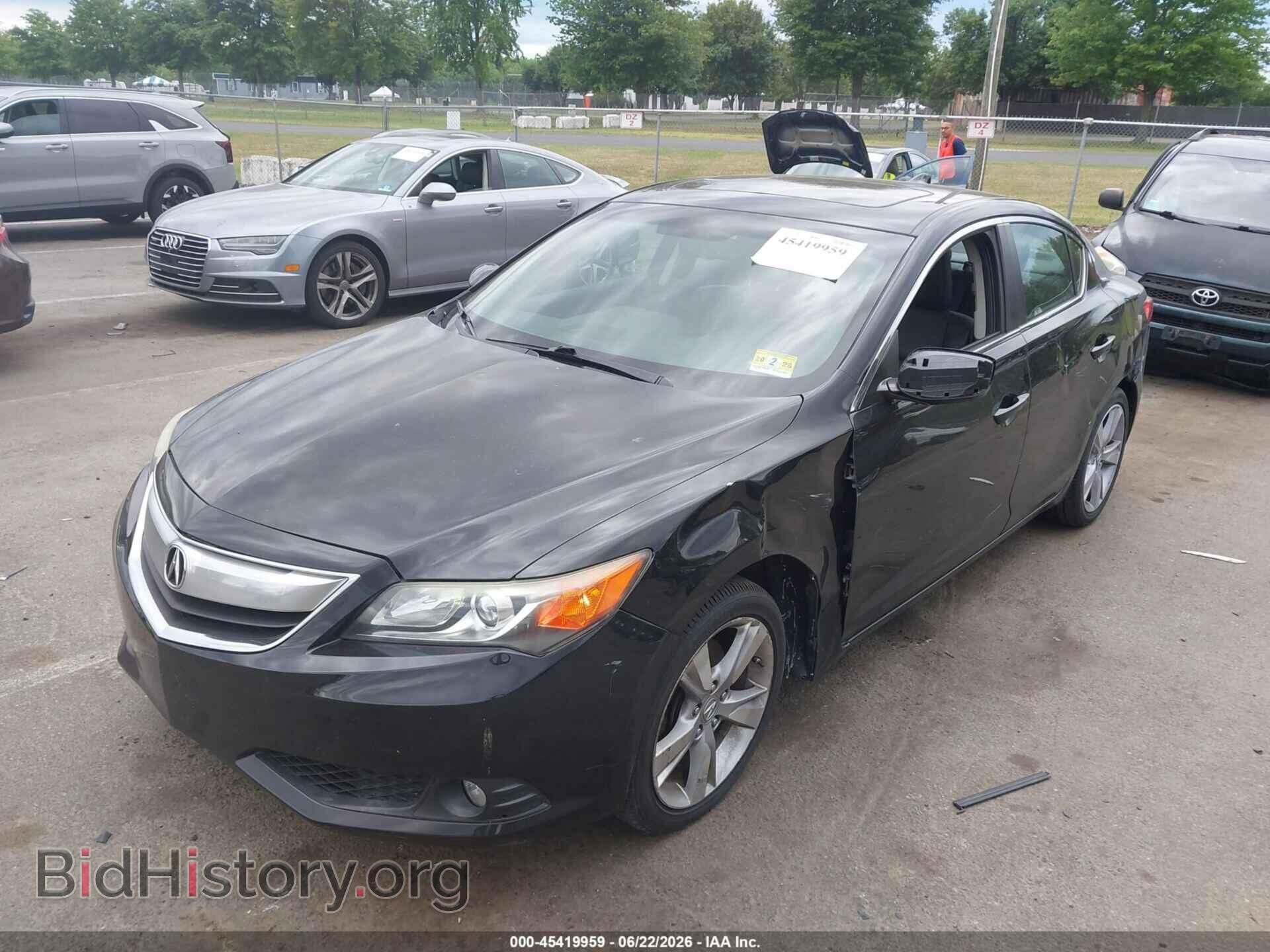 2013 ACURA ILX - VIN: 19VDE2E56DE001243 - Фото 2