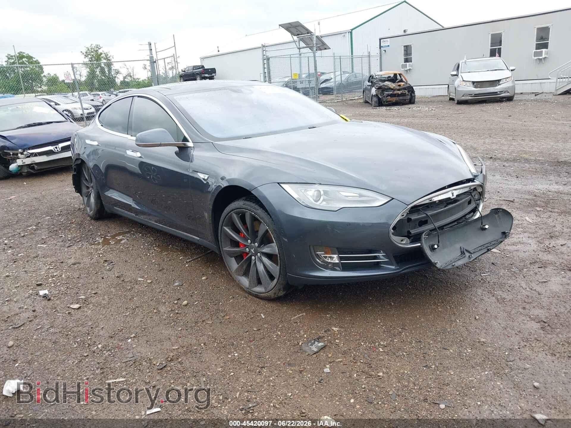 Фотография 5YJSA1H22FFP79901 - TESLA MODEL S 2015