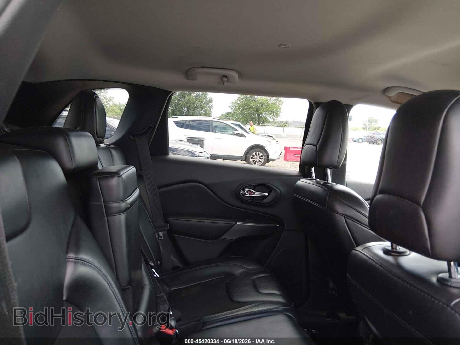 2019 JEEP CHEROKEE - VIN: 1C4PJMLX7KD121048 - Фото 8