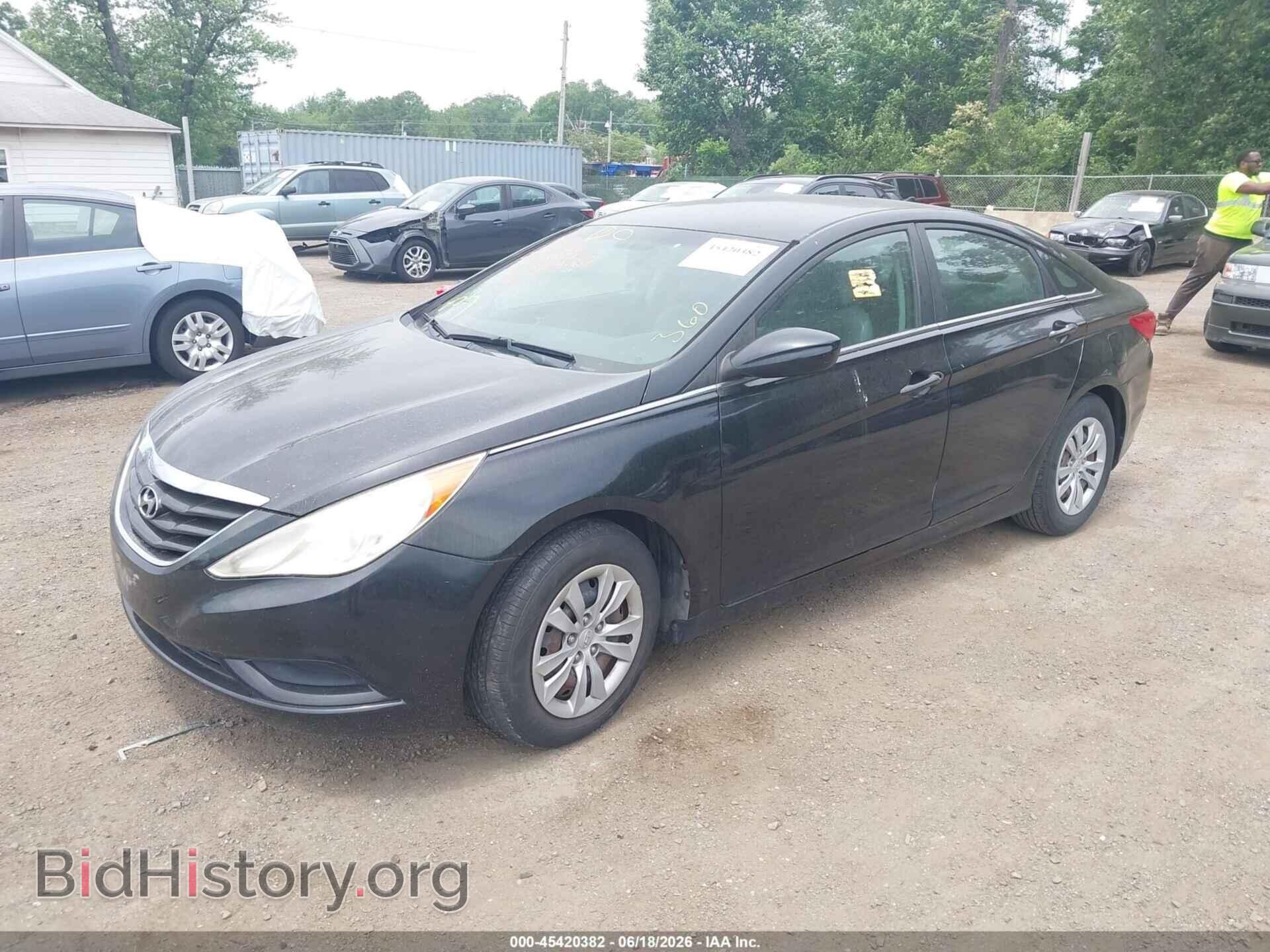 2011 HYUNDAI SONATA - VIN: 5NPEB4AC0BH168873 - Фото 2