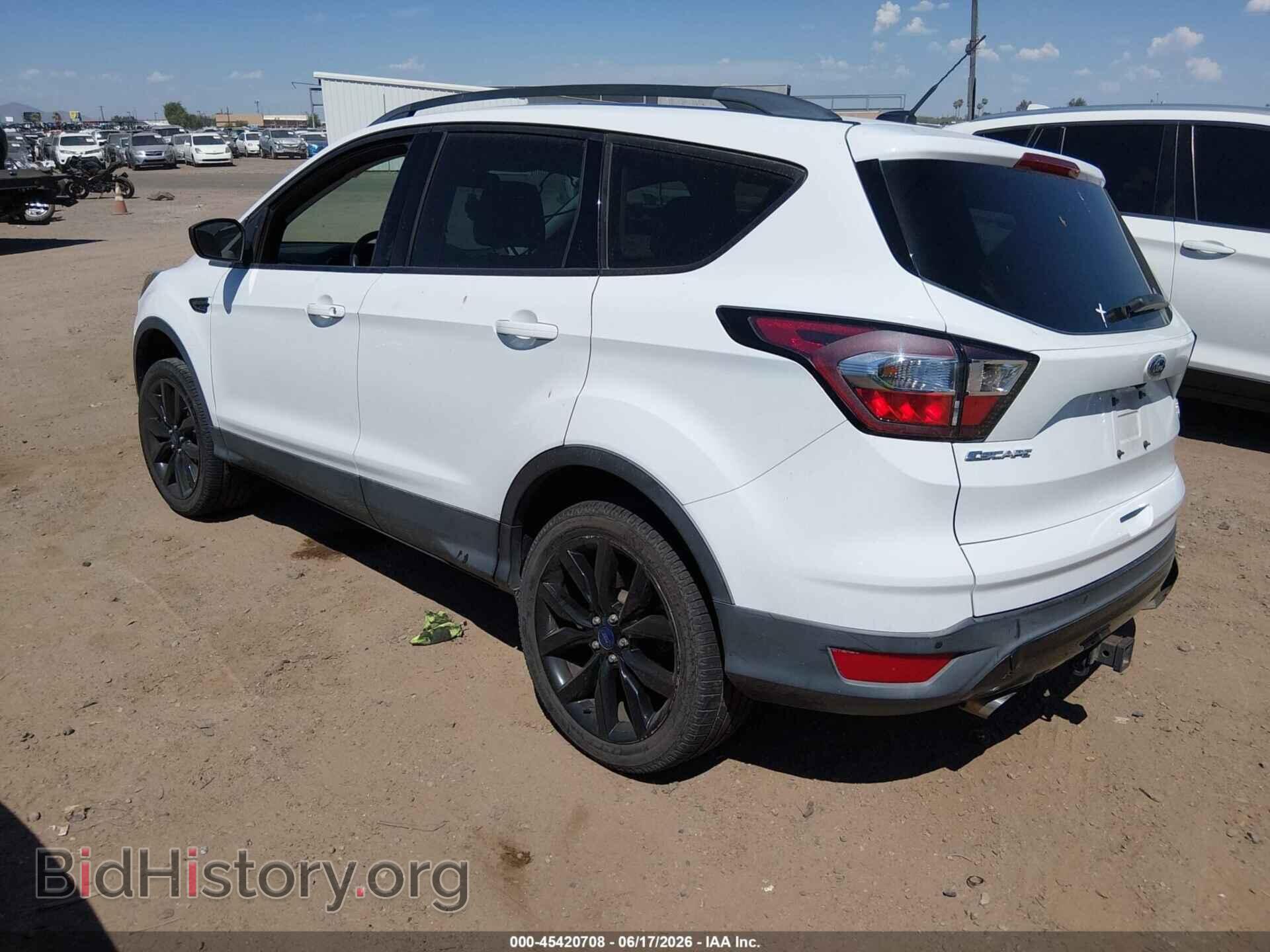 2017 FORD ESCAPE - VIN: 1FMCU9G90HUE37040 - Фото 3