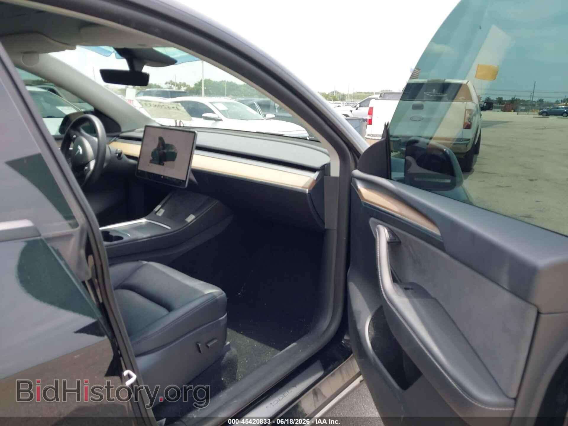 2024 TESLA MODEL Y - VIN: 7SAYGDED7RF035203 - Фото 5