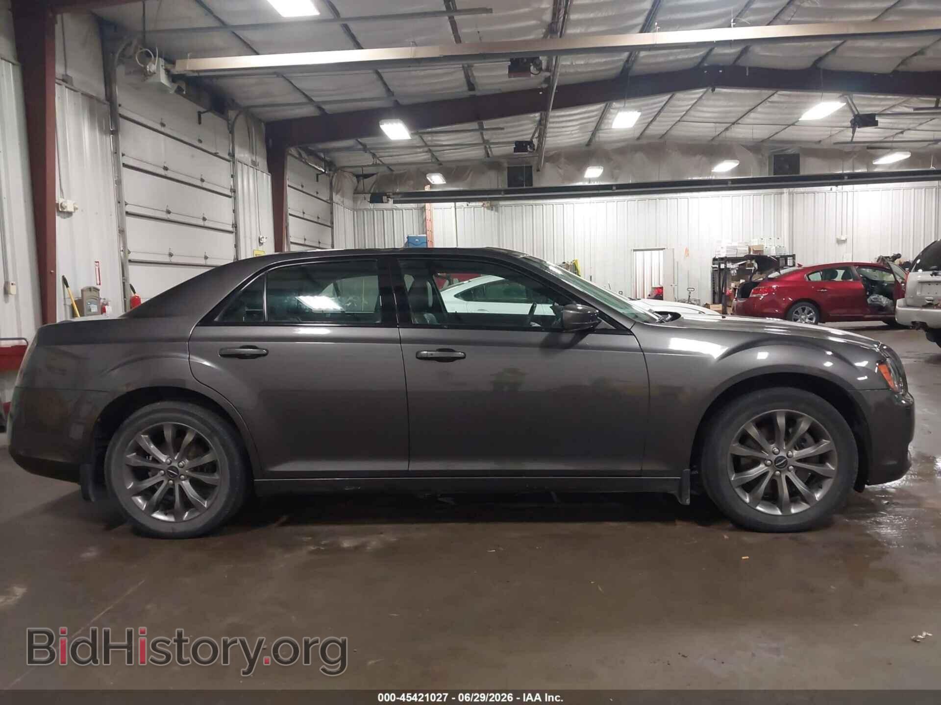 2014 CHRYSLER 300 - VIN: 2C3CCAGG8EH255760 - Фото 13