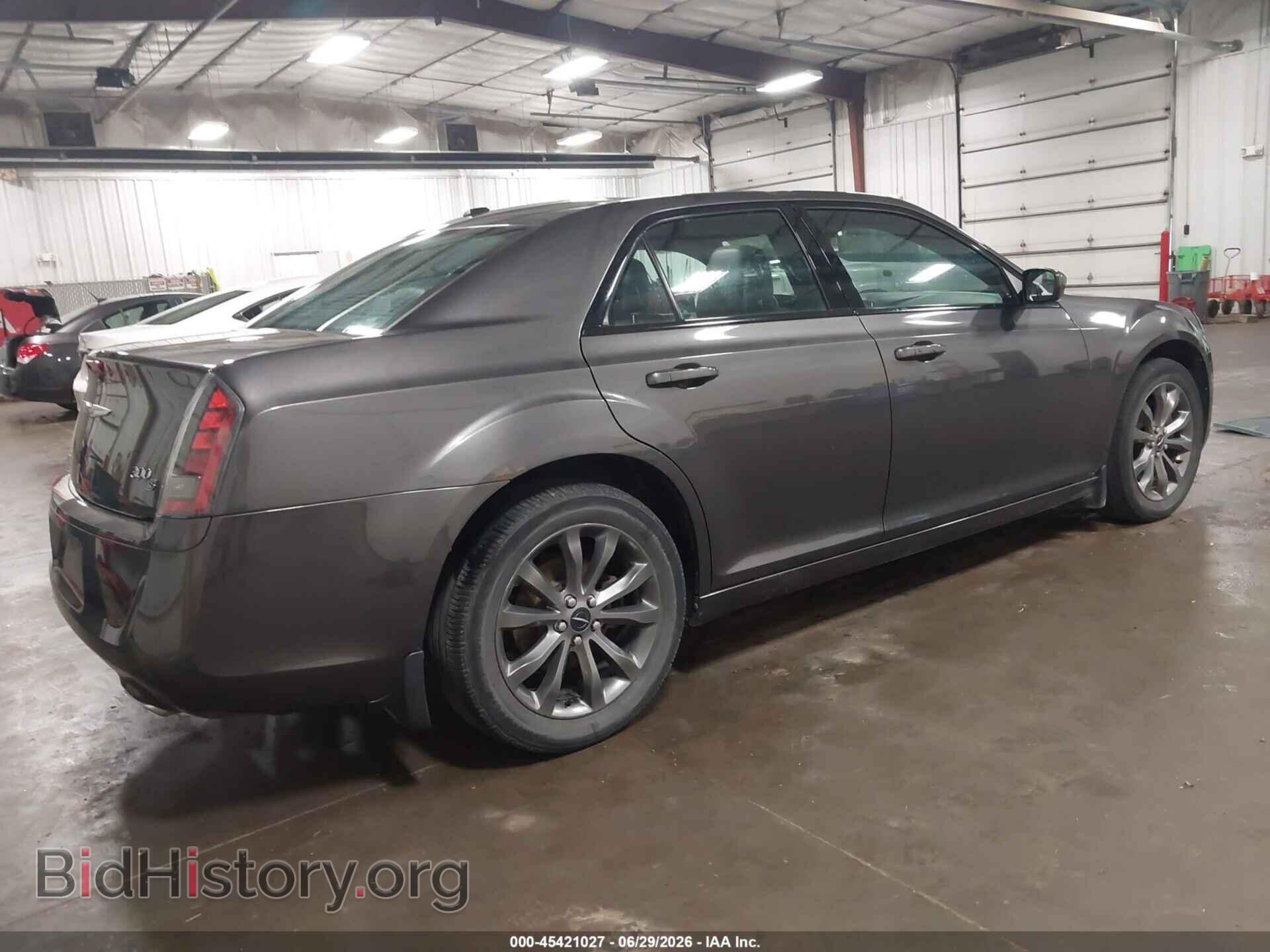 2014 CHRYSLER 300 - VIN: 2C3CCAGG8EH255760 - Фото 4