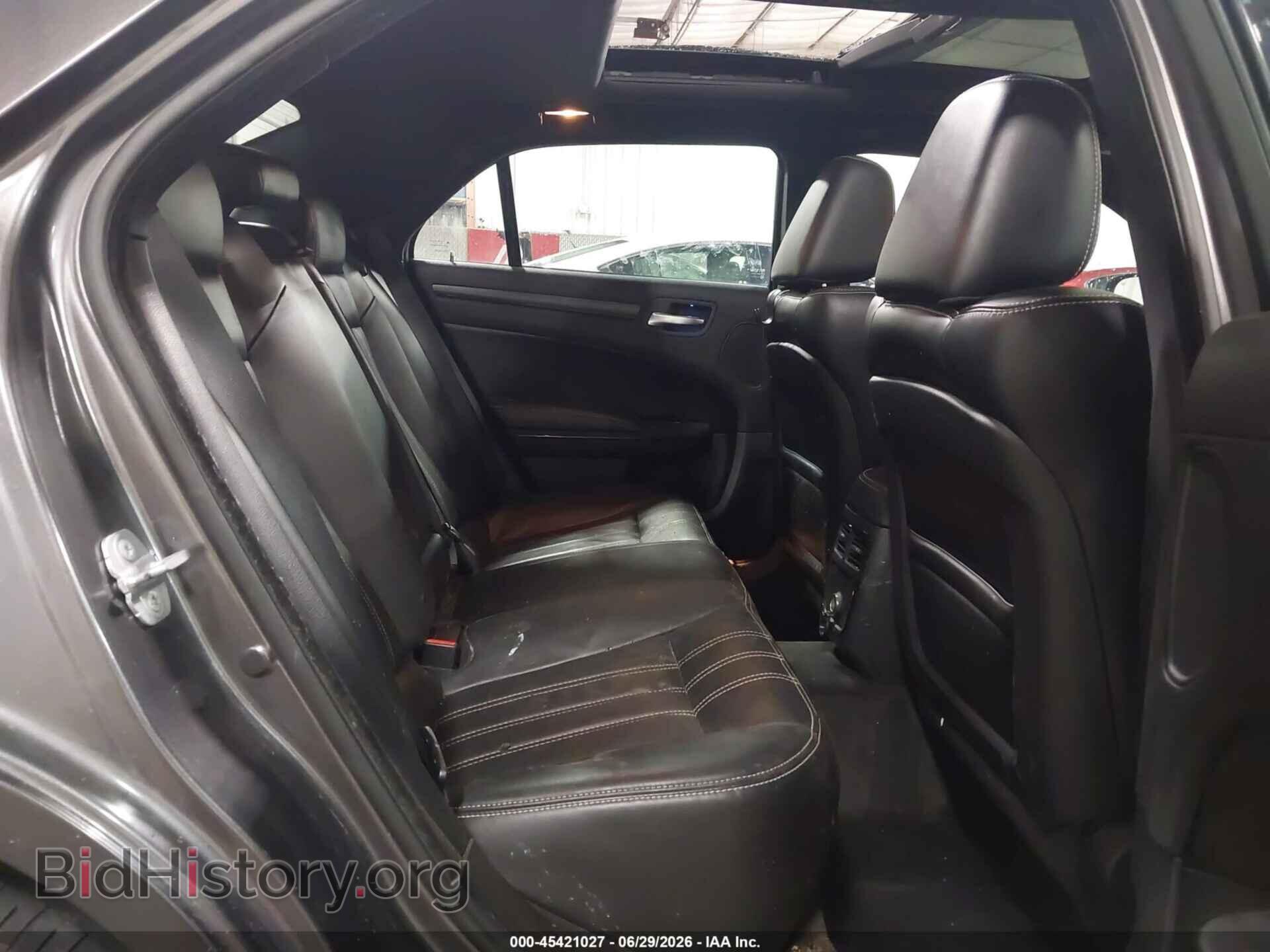 2014 CHRYSLER 300 - VIN: 2C3CCAGG8EH255760 - Фото 8