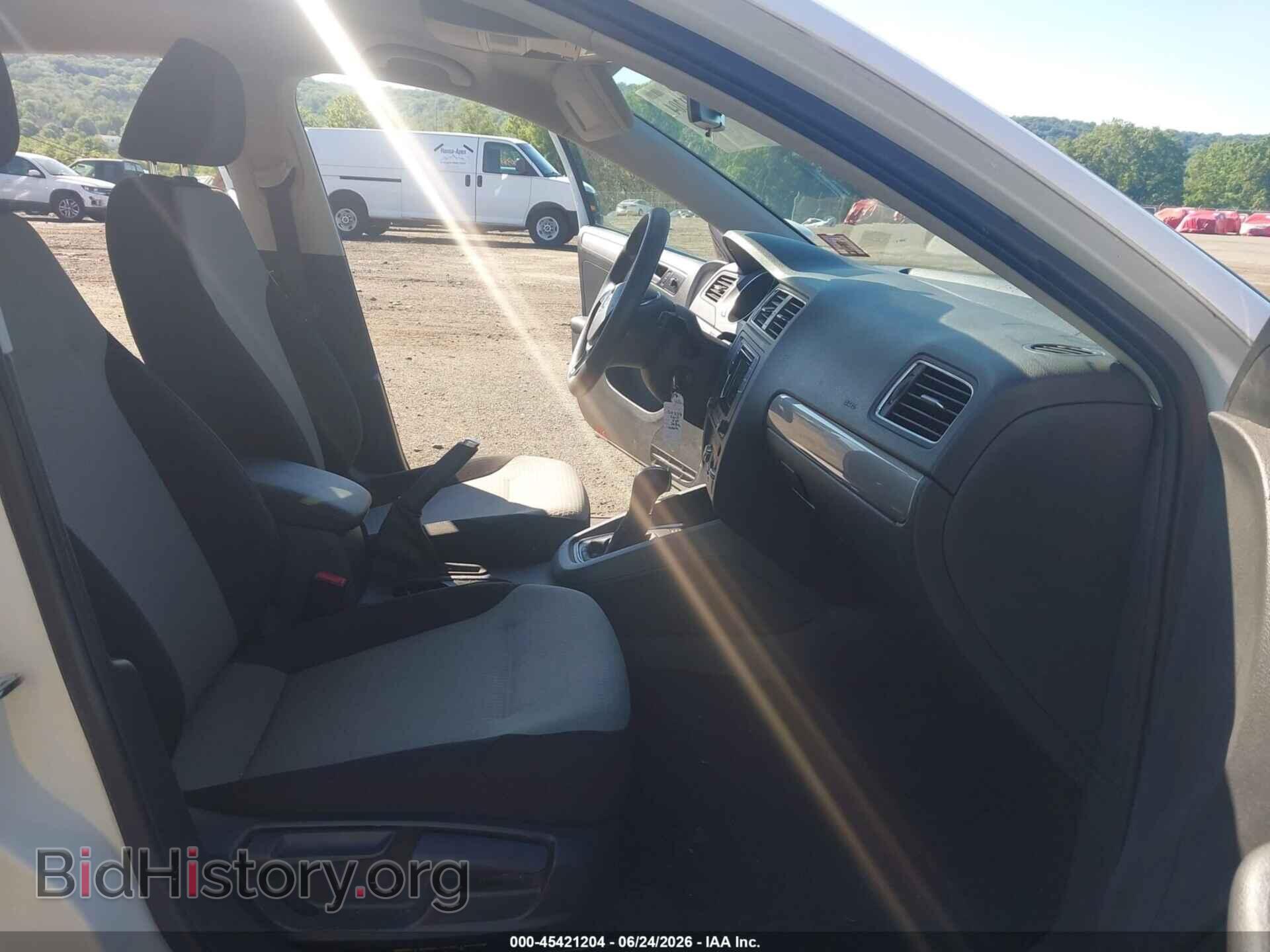2017 VOLKSWAGEN JETTA - VIN: 3VW2B7AJ4HM334329 - Фото 5