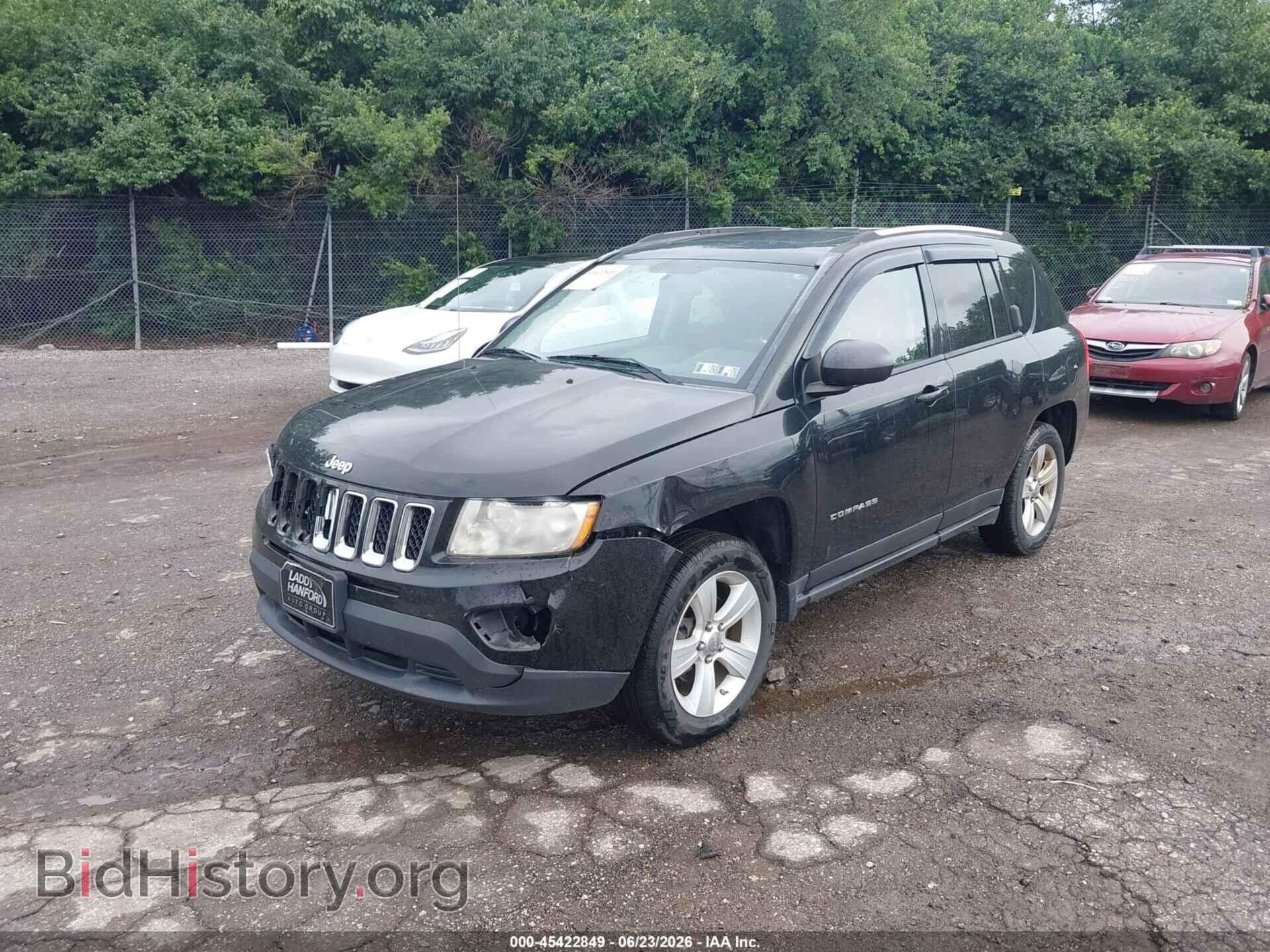 2012 JEEP COMPASS - VIN: 1C4NJDEB1CD676006 - Photo 2