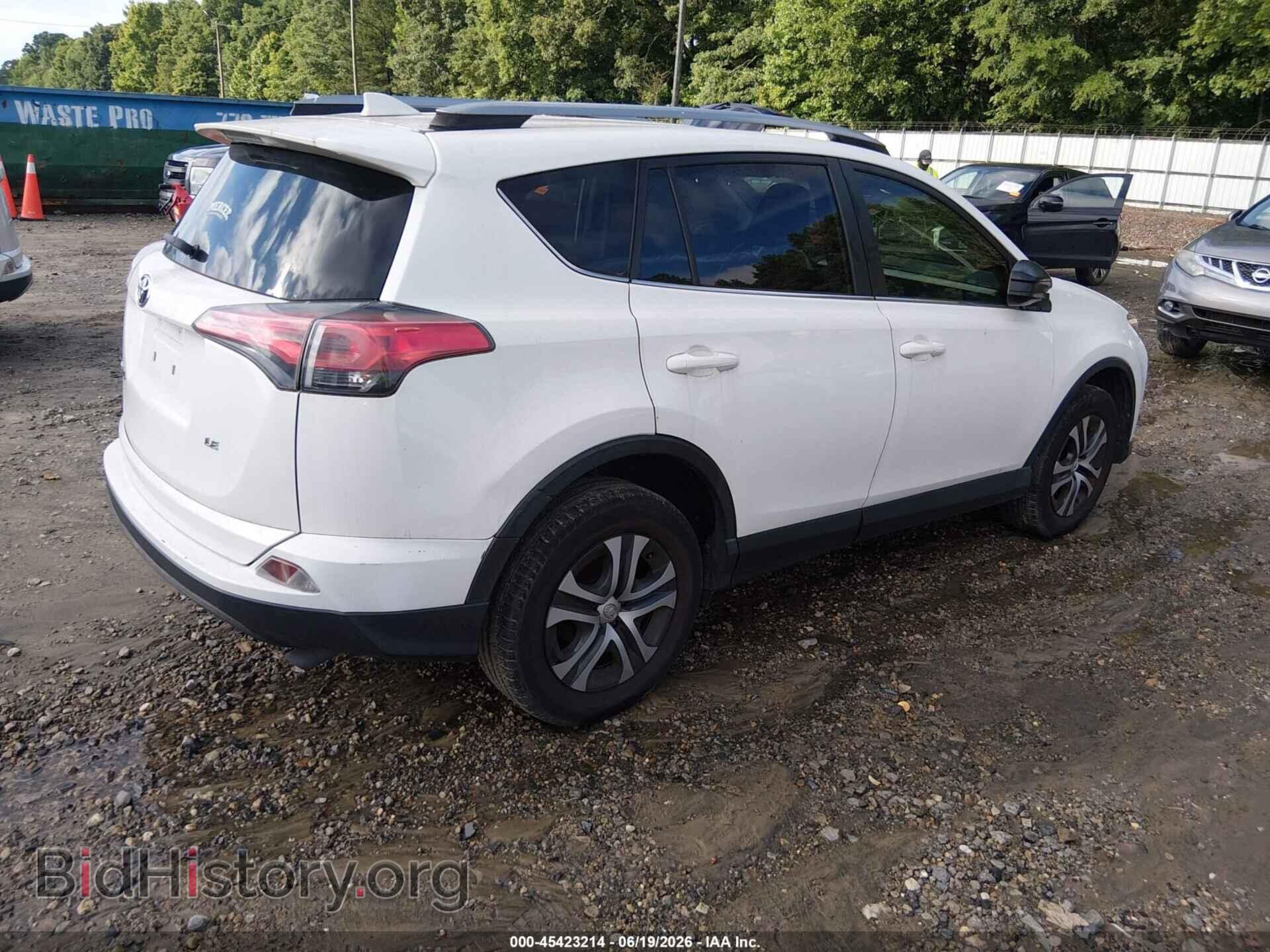 2017 TOYOTA RAV4 - VIN: JTMZFREVXHJ715744 - Фото 4