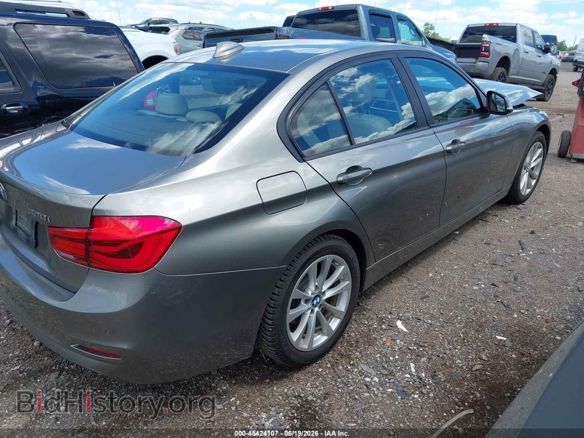 2016 BMW 320I - VIN: WBA8E5G58GNT41465 - Фото 4