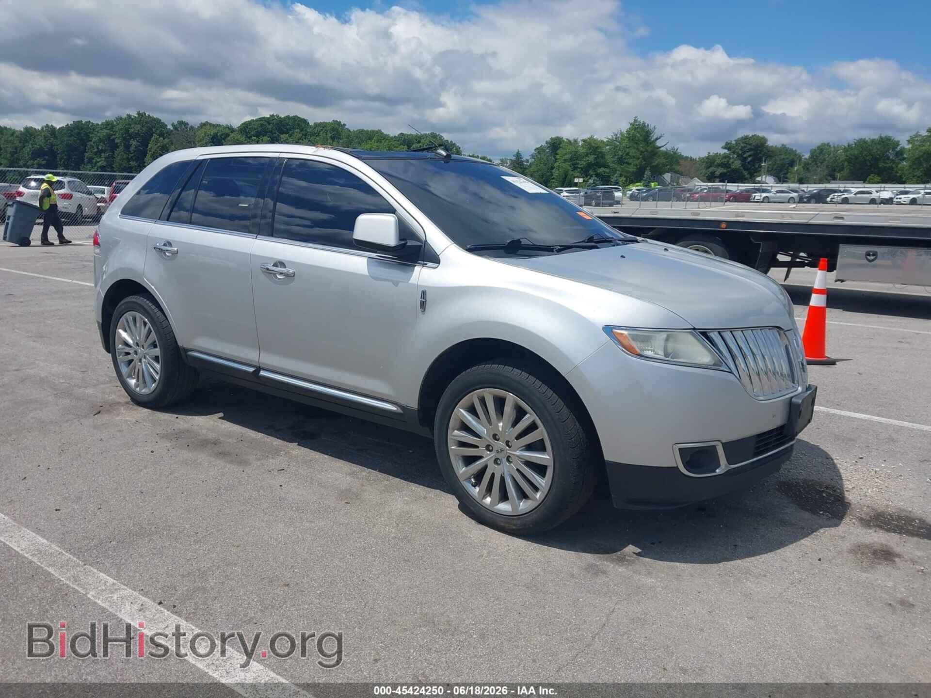 Photo 2LMDJ8JK9BBJ16876 - LINCOLN MKX 2011
