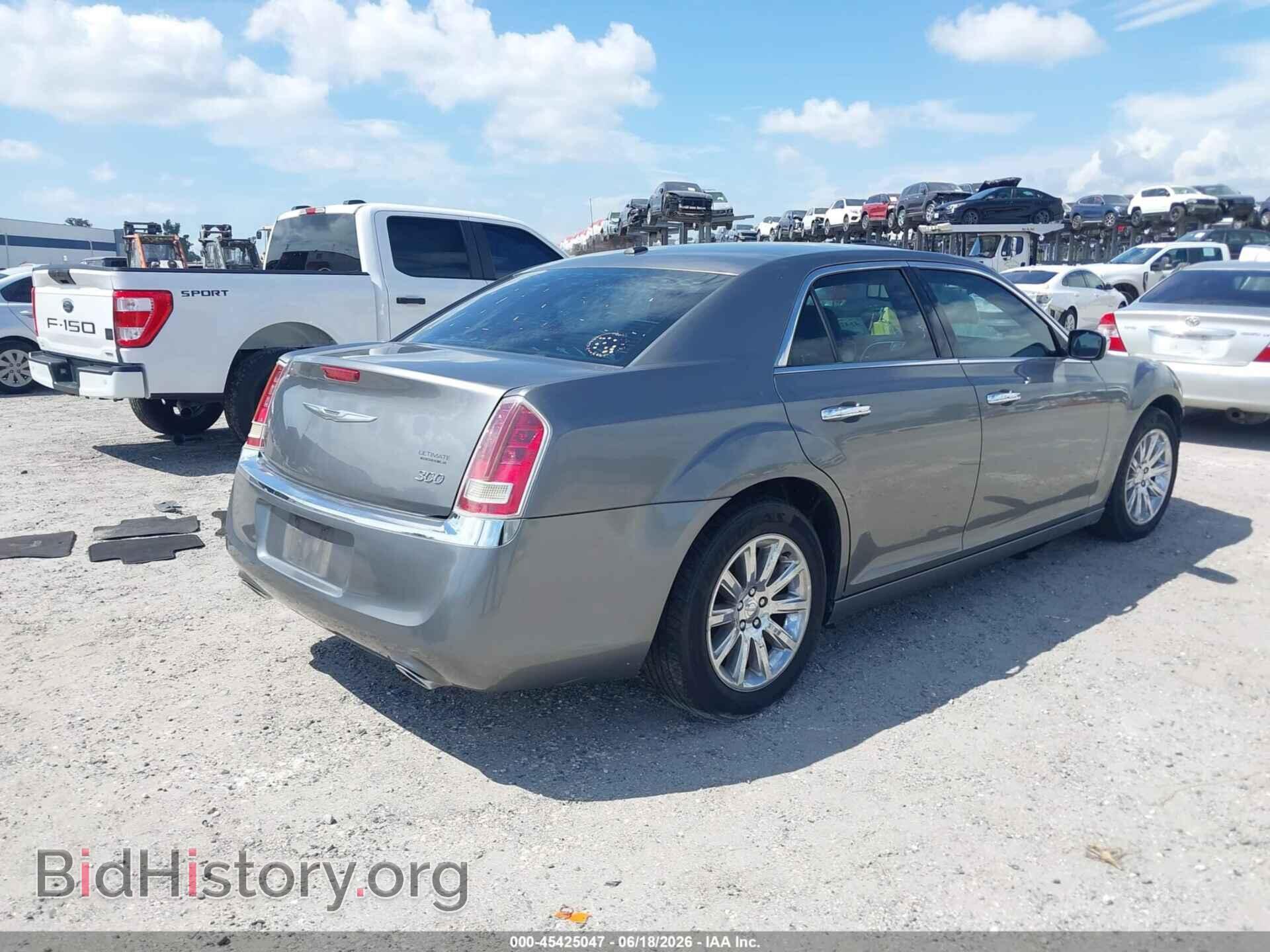 2012 CHRYSLER 300 - VIN: 2C3CCACG5CH198050 - Фото 4