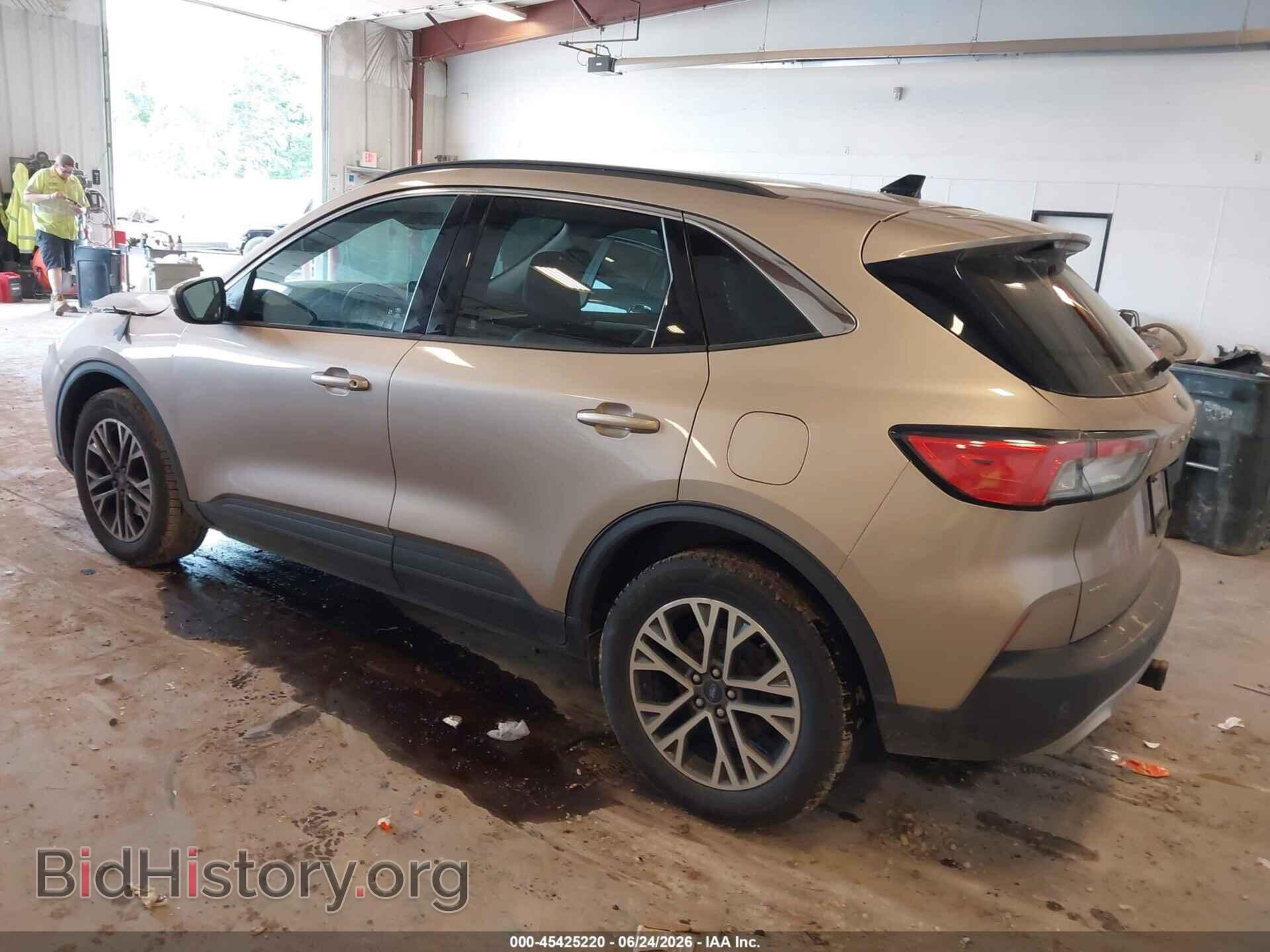 2020 FORD ESCAPE - VIN: 1FMCU9H9XLUA74916 - Фото 3