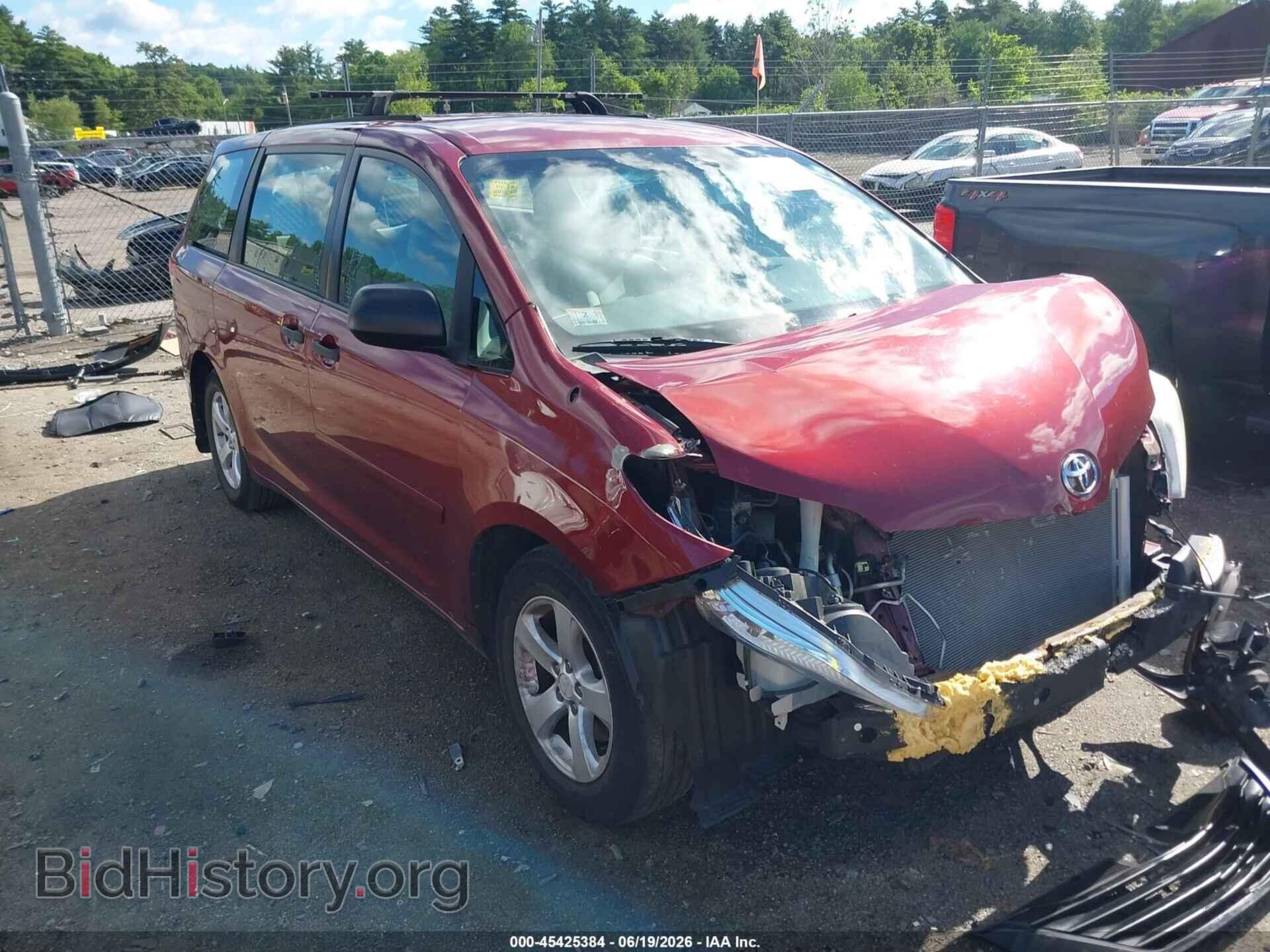 Photo 5TDKA3DC8CS015150 - TOYOTA SIENNA 2012