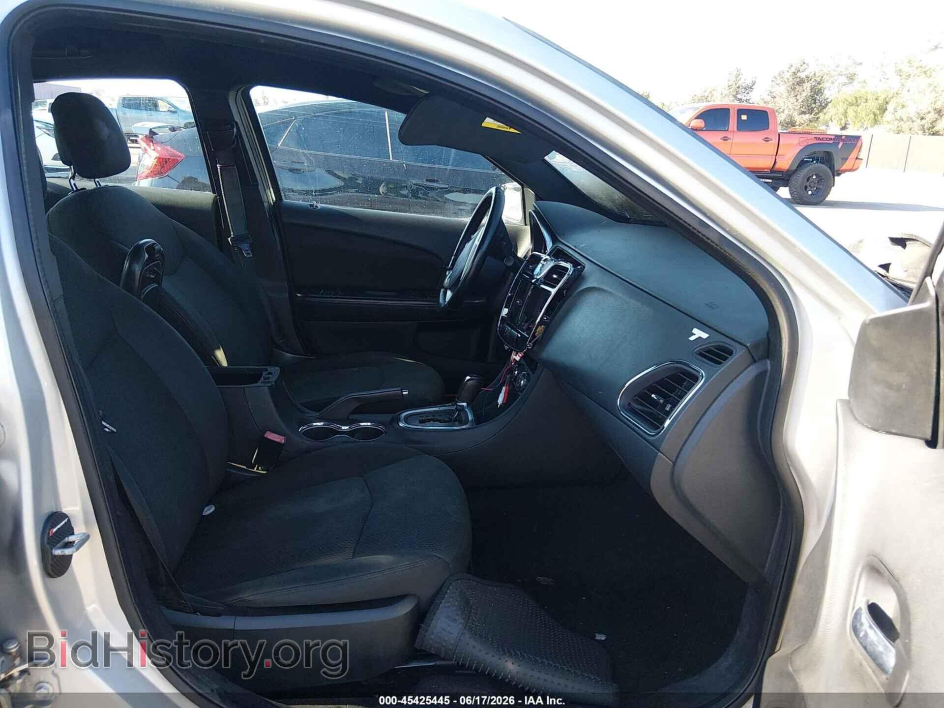 2012 CHRYSLER 200 - VIN: 1C3CCBBBXCN139210 - Фото 5