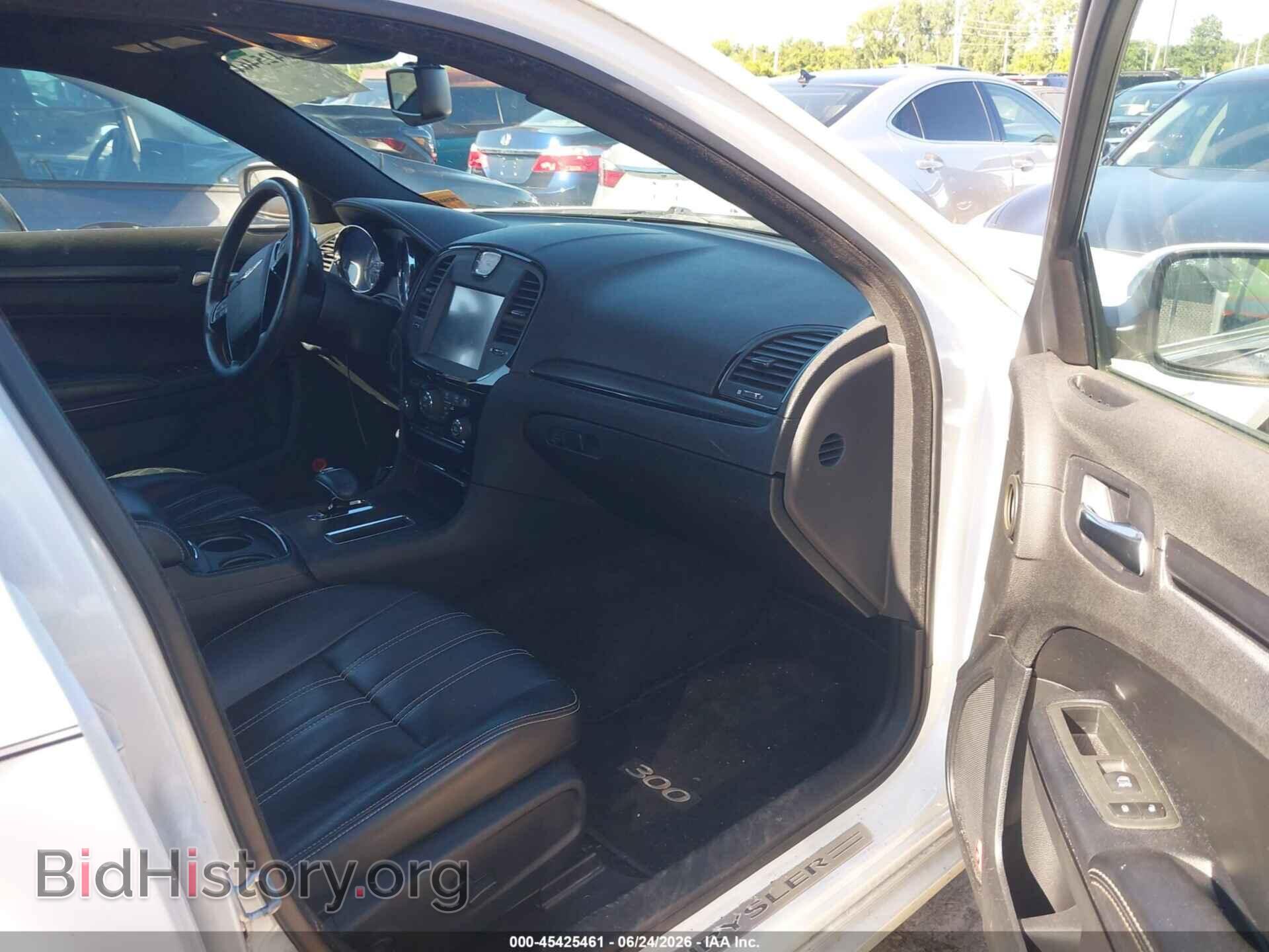 2012 CHRYSLER 300 - VIN: 2C3CCAGG7CH236601 - Photo 5