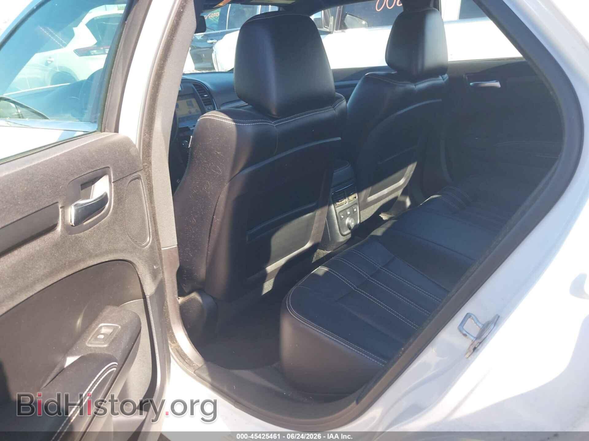 2012 CHRYSLER 300 - VIN: 2C3CCAGG7CH236601 - Photo 8