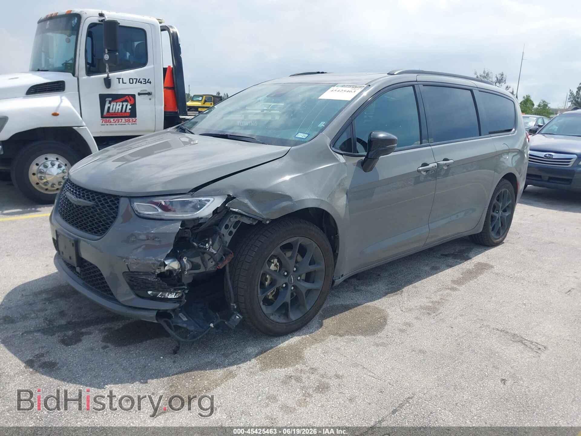 2025 CHRYSLER PACIFICA - VIN: 2C4RC1GG5SR522011 - Photo 2