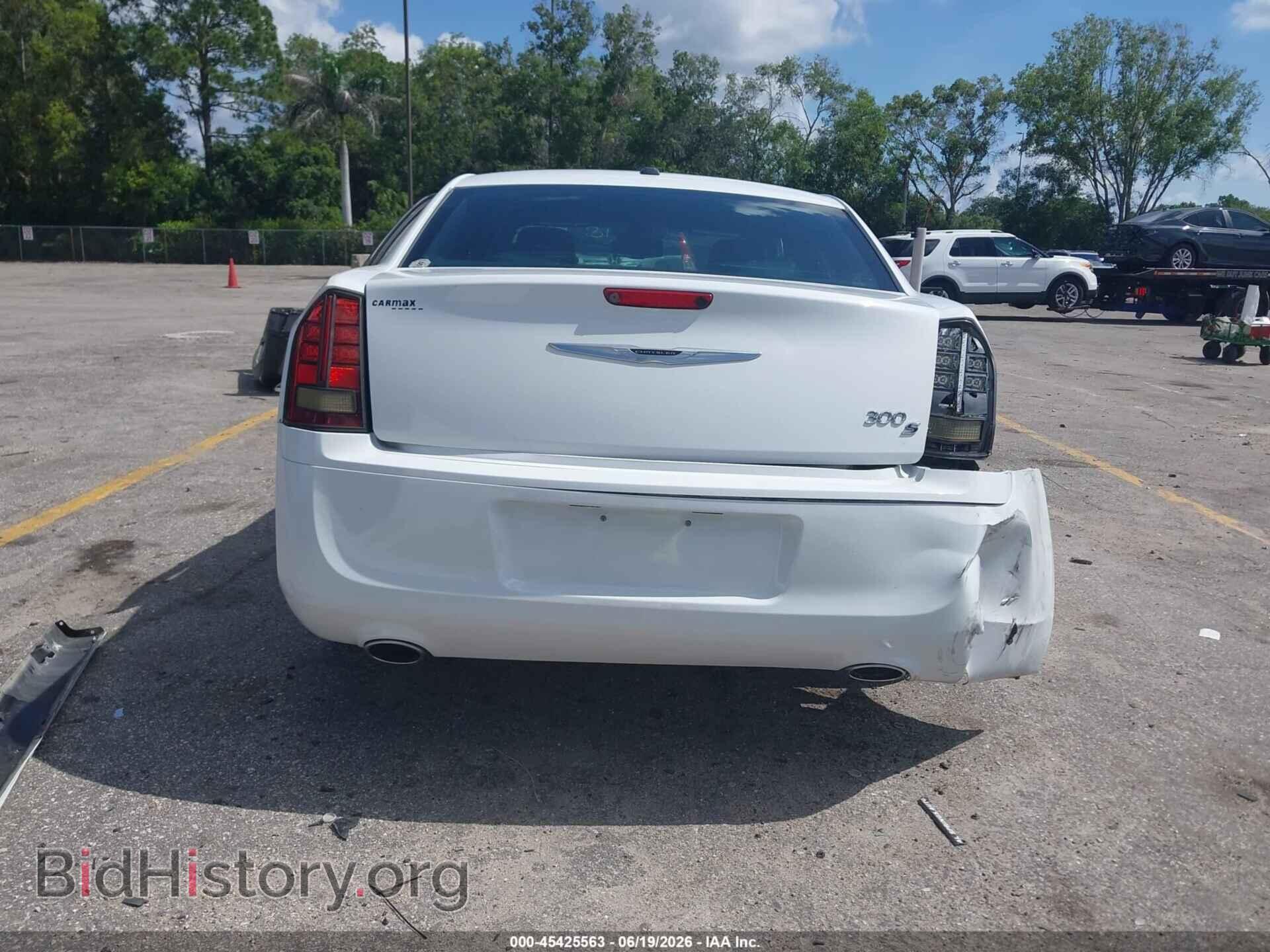 2014 CHRYSLER 300 - VIN: 2C3CCABG5EH307109 - Фото 17