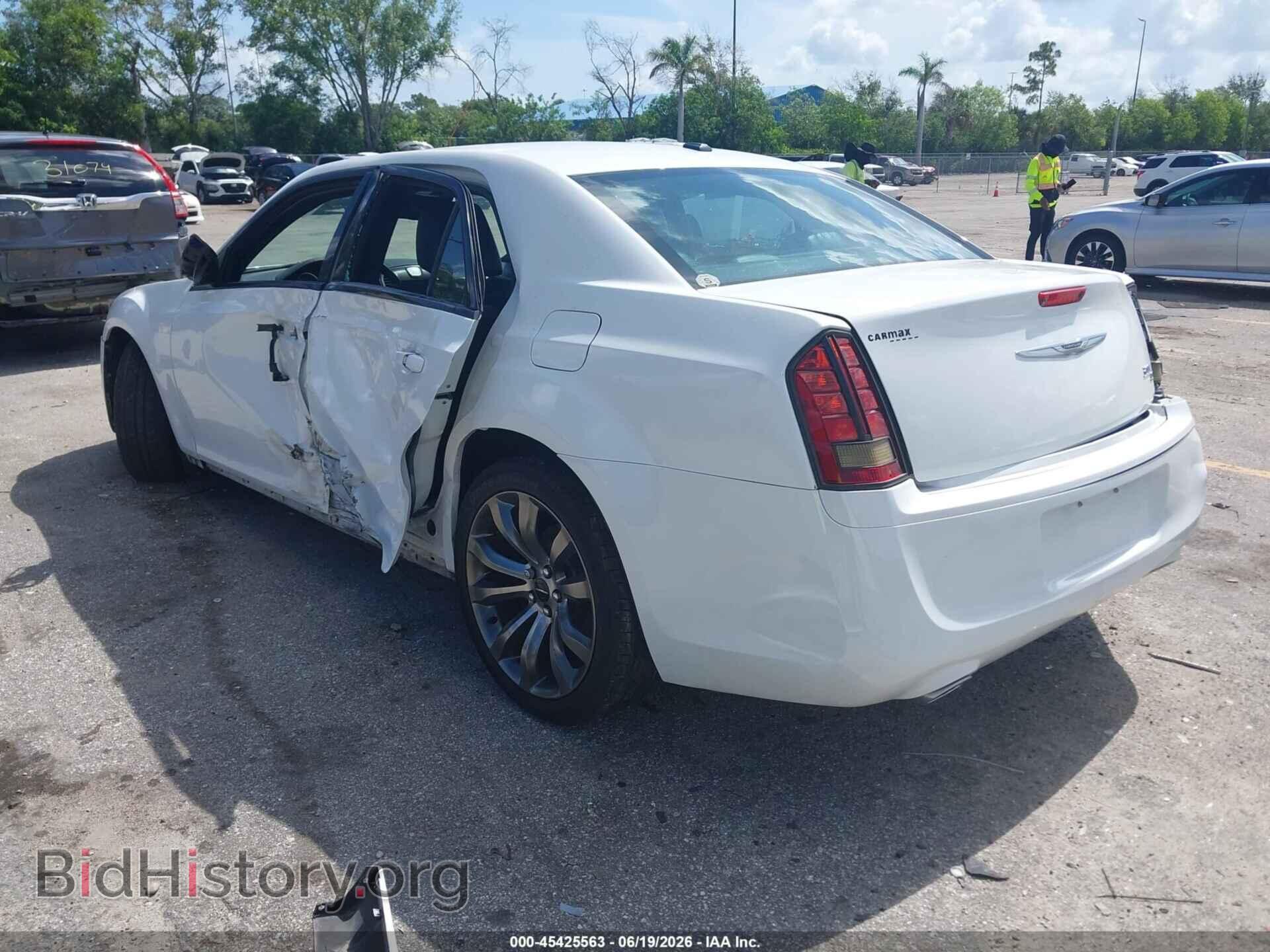 2014 CHRYSLER 300 - VIN: 2C3CCABG5EH307109 - Фото 3