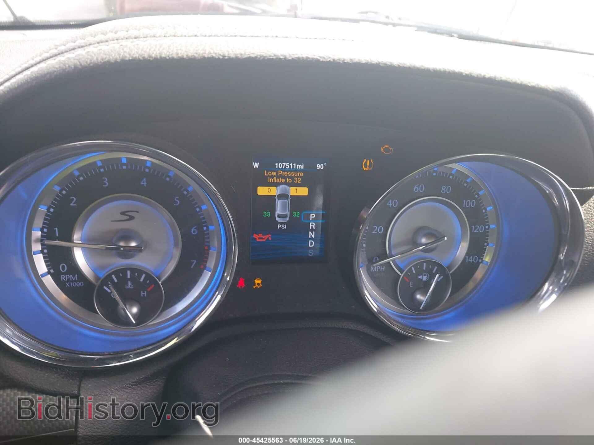 2014 CHRYSLER 300 - VIN: 2C3CCABG5EH307109 - Фото 7