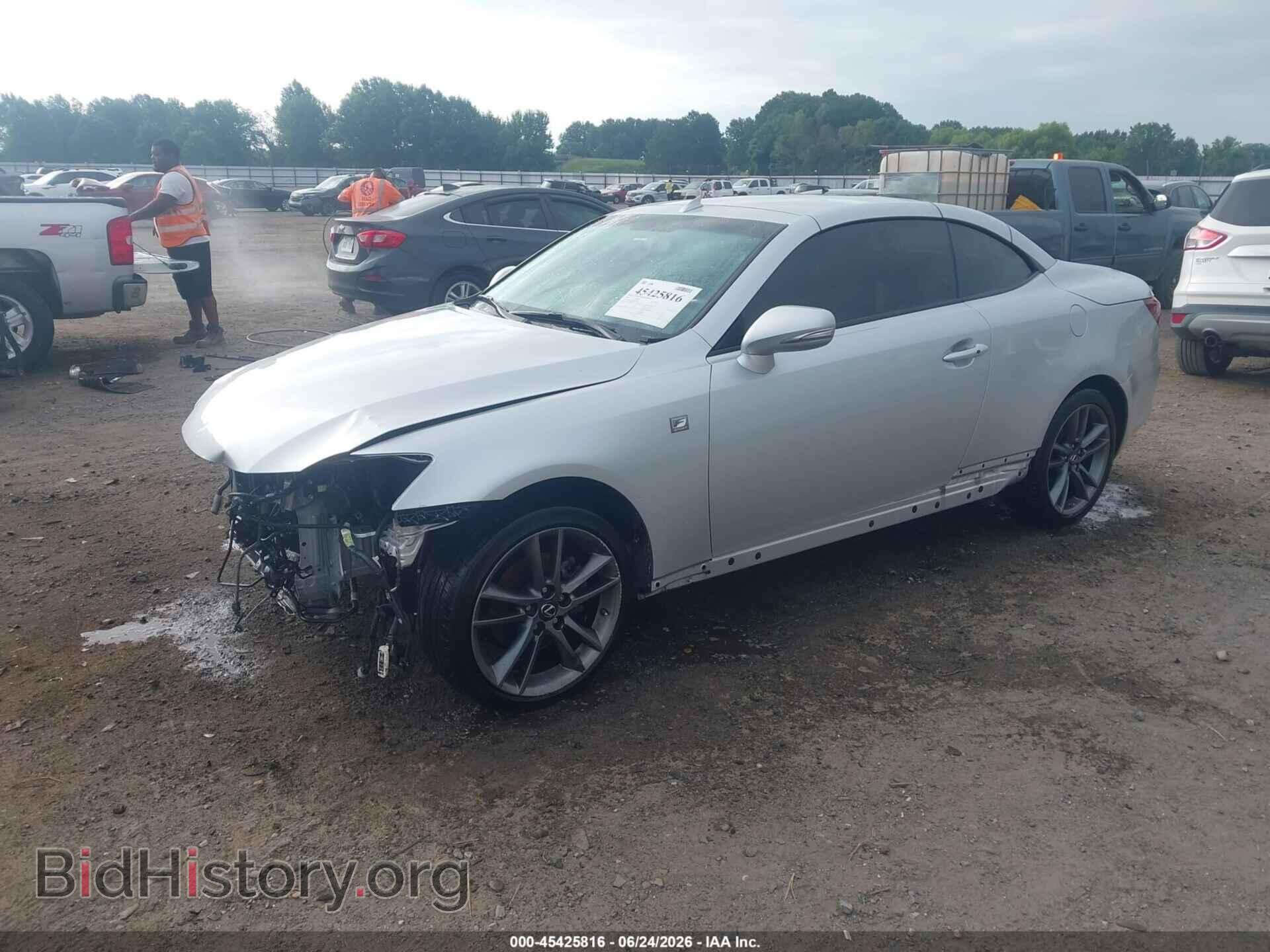 2014 LEXUS IS 250C - VIN: JTHFF2C20E2529816 - Photo 2