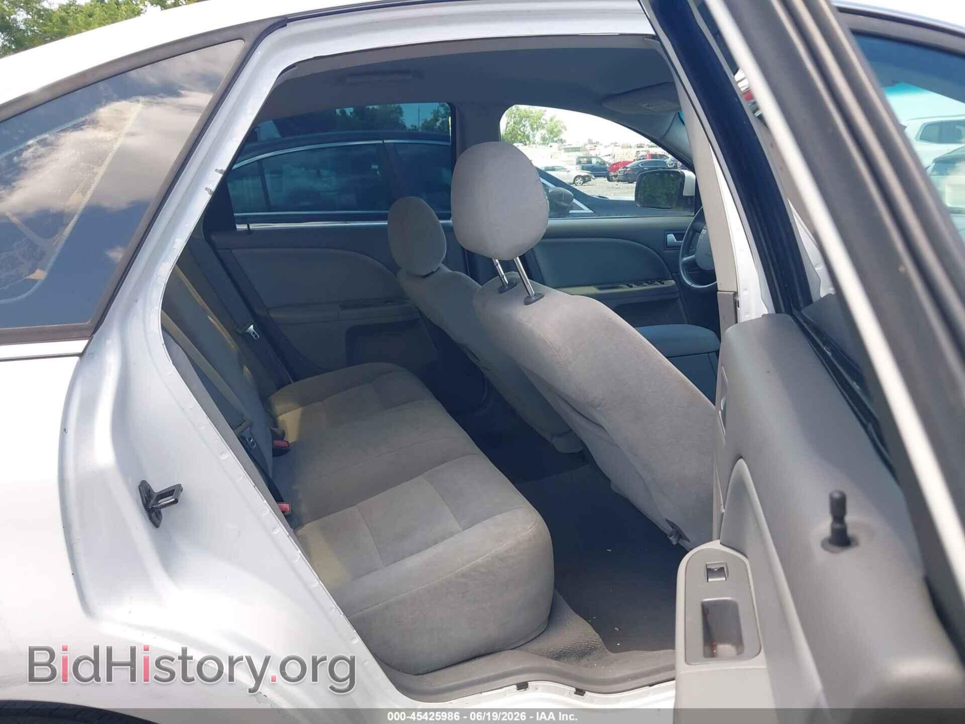 2005 FORD FIVE HUNDRED - VIN: 1FAFP24185G184225 - Photo 7