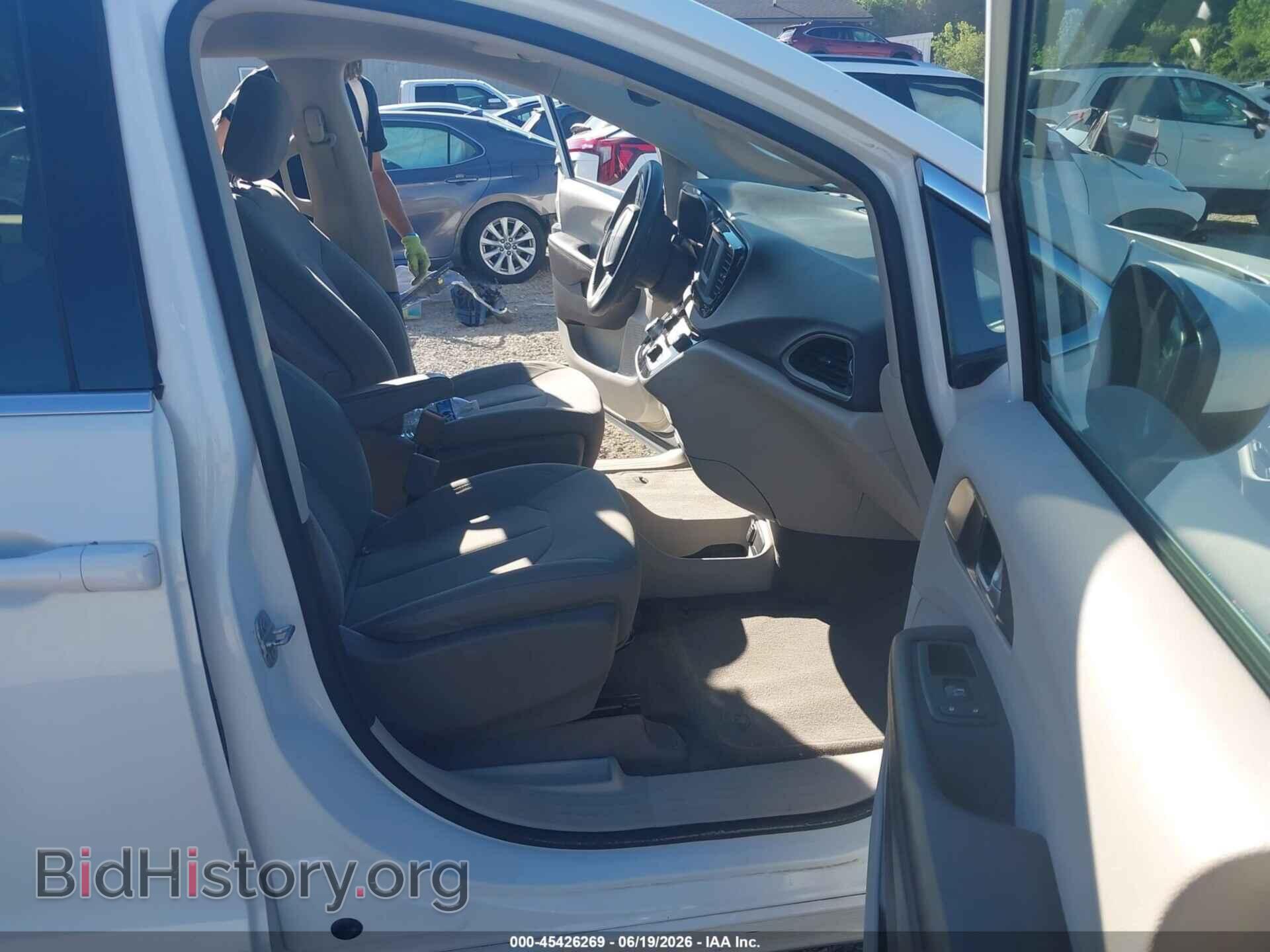 2017 CHRYSLER PACIFICA - VIN: 2C4RC1CG1HR500442 - Photo 5