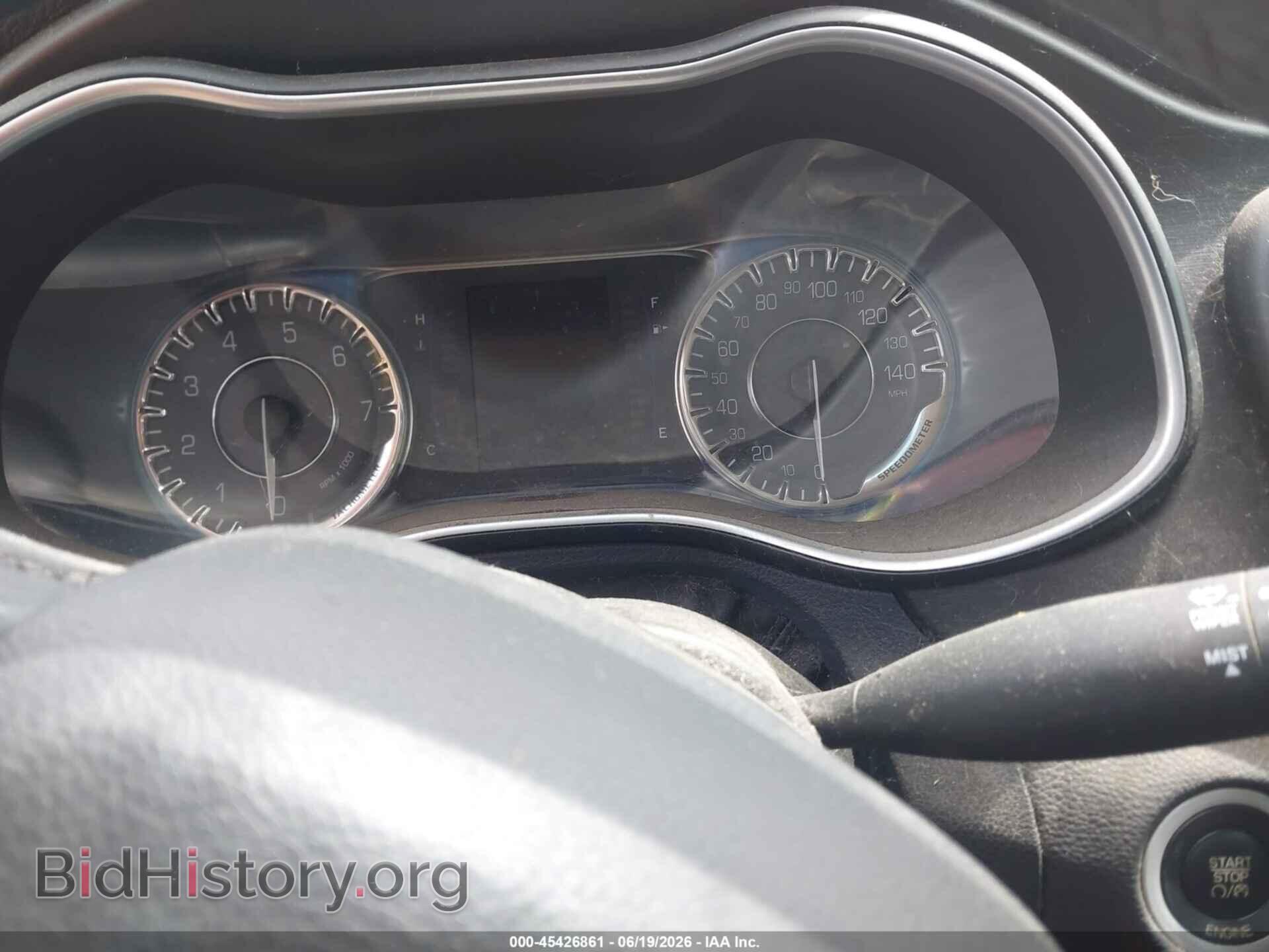 2015 CHRYSLER 200 - VIN: 1C3CCCAB0FN631031 - Фото 7