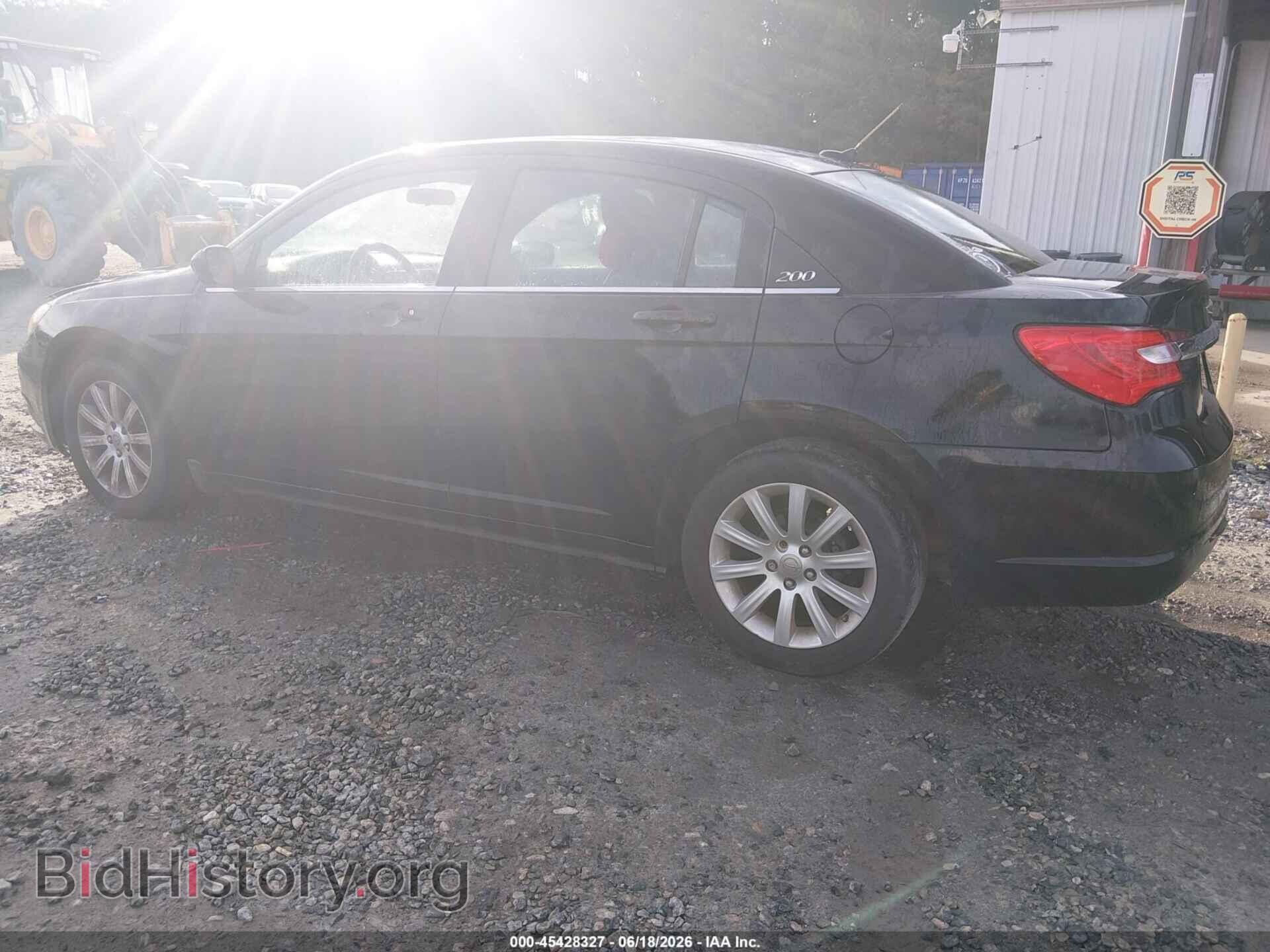 2013 CHRYSLER 200 - VIN: 1C3CCBBB1DN597557 - Photo 3