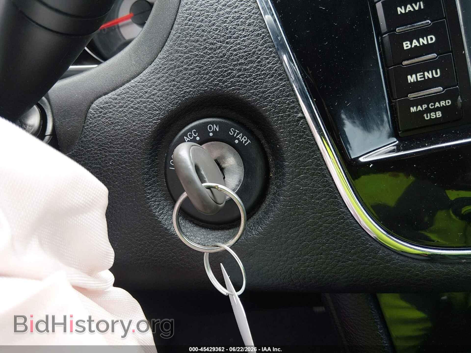 2013 CHRYSLER 200 - VIN: 1C3CCBBB2DN734652 - Photo 11