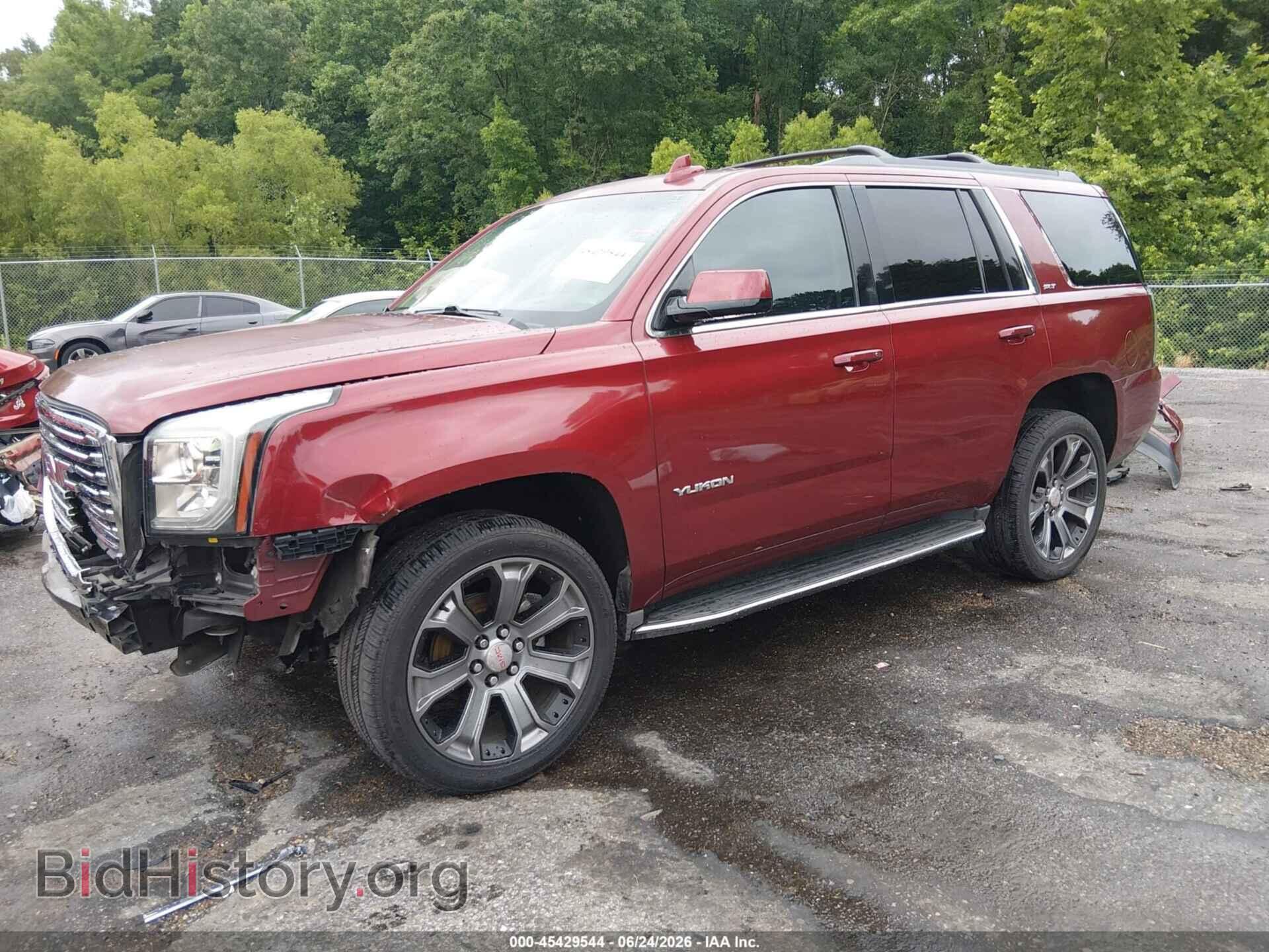 2016 GMC YUKON - VIN: 1GKS2BKC3GR400845 - Photo 2