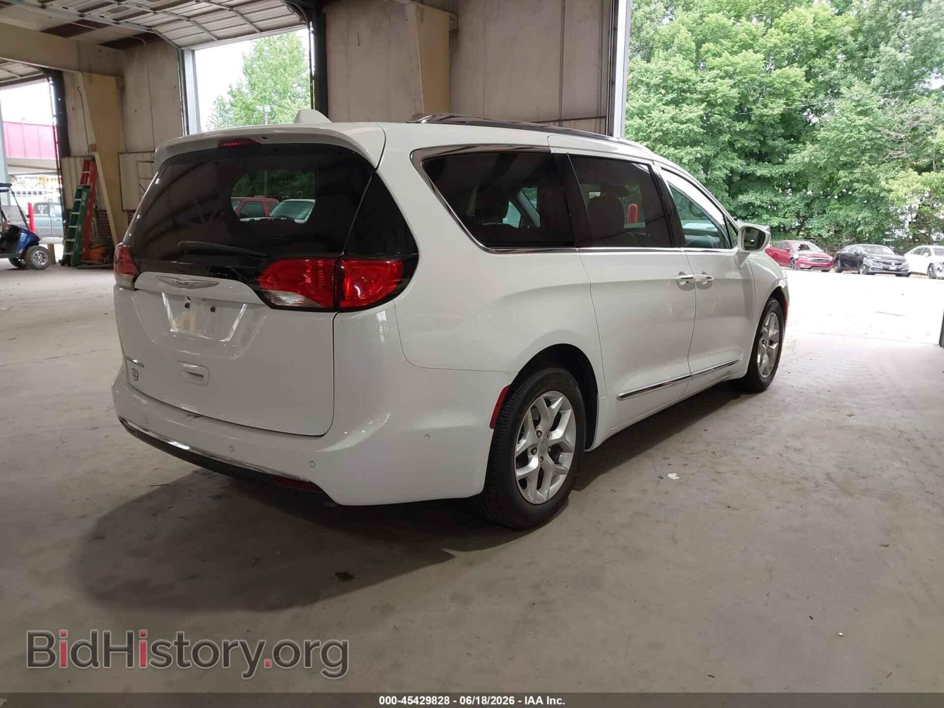 2020 CHRYSLER PACIFICA - VIN: 2C4RC1EGXLR230603 - Фото 4