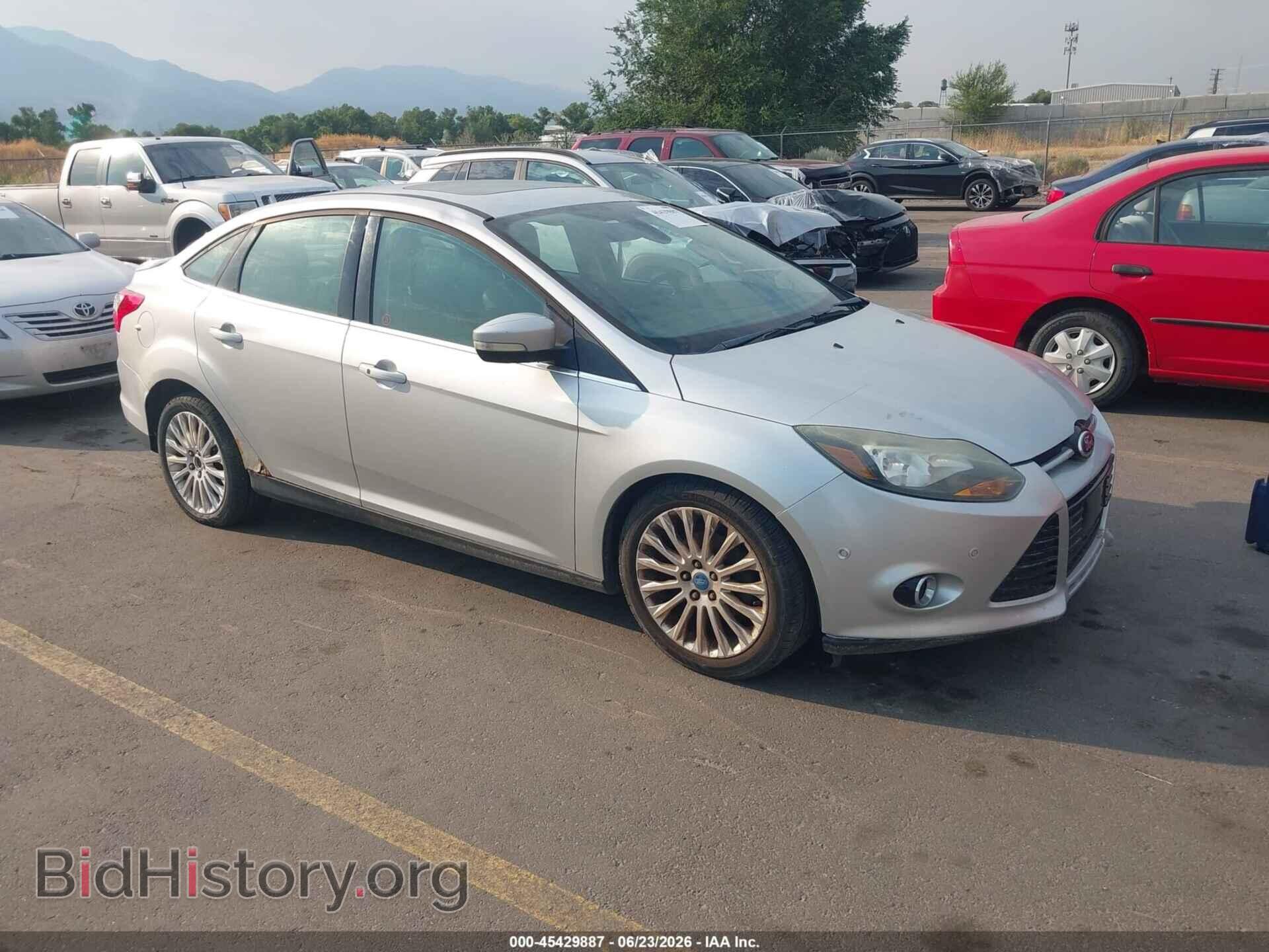 Фотография 1FAHP3J21CL133049 - FORD FOCUS 2012