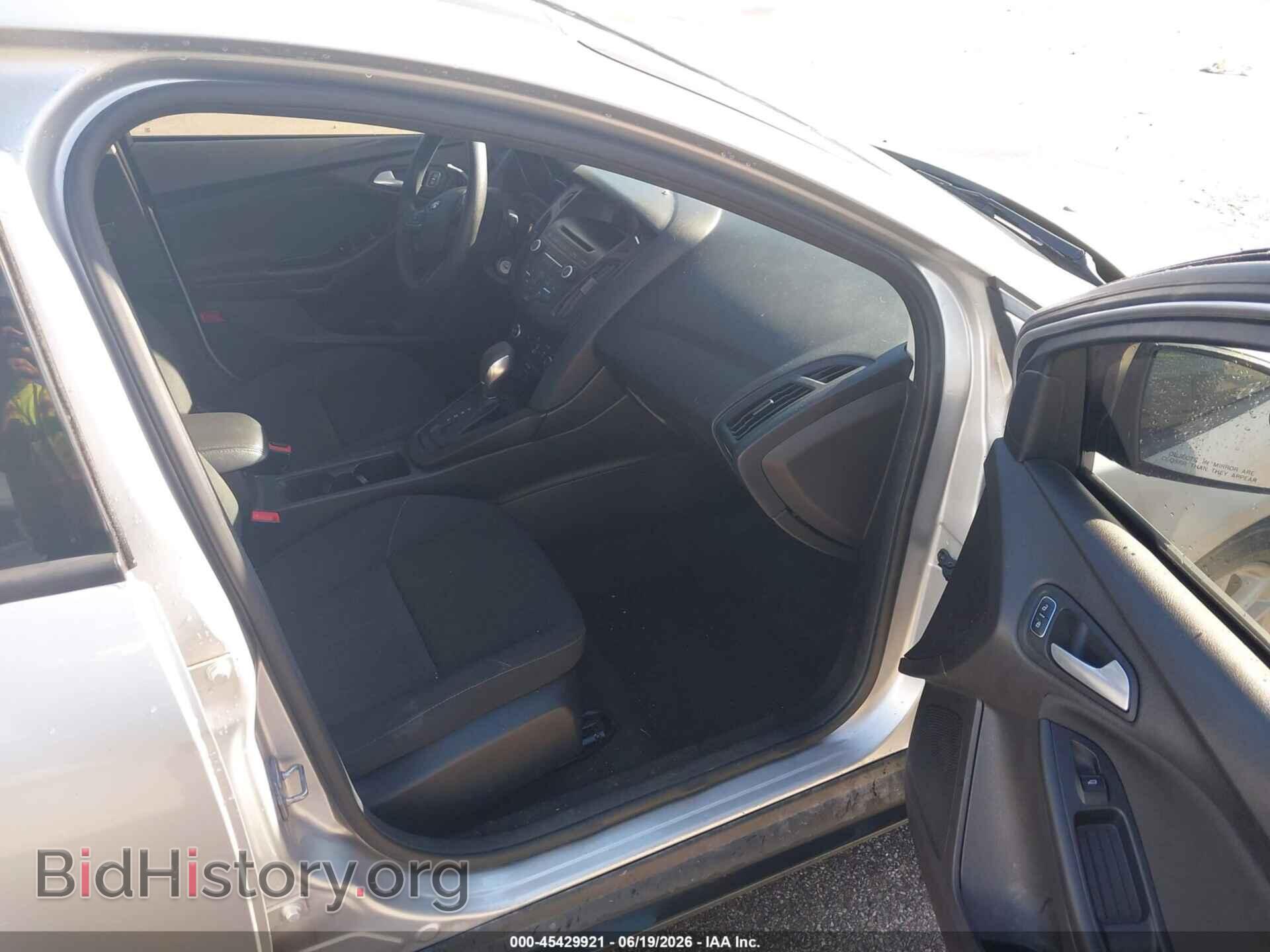 2017 FORD FOCUS - VIN: 1FADP3F2XHL264298 - Photo 5