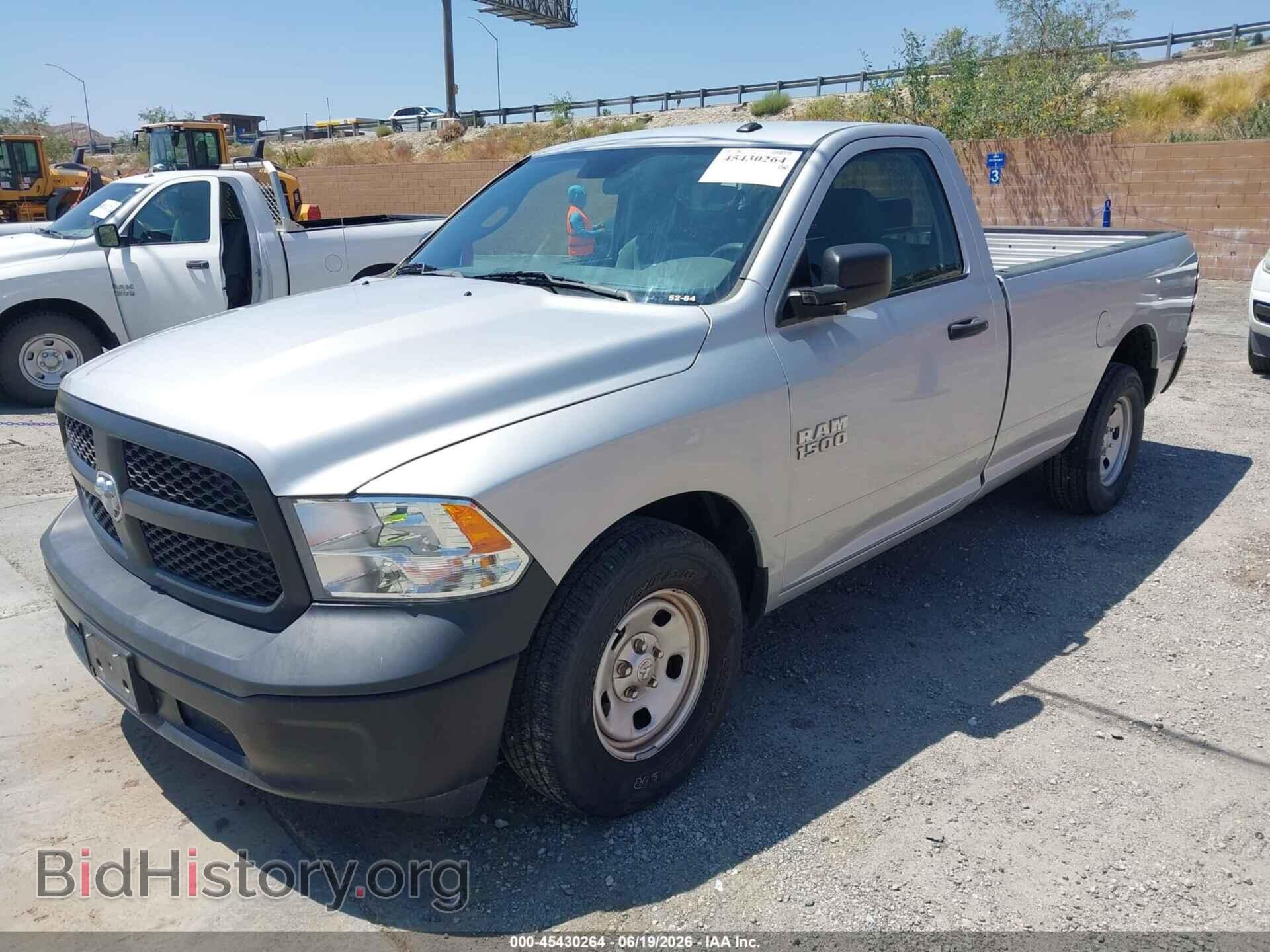 2017 RAM 1500 - VIN: 3C6JR6DG3HG764749 - Фото 2